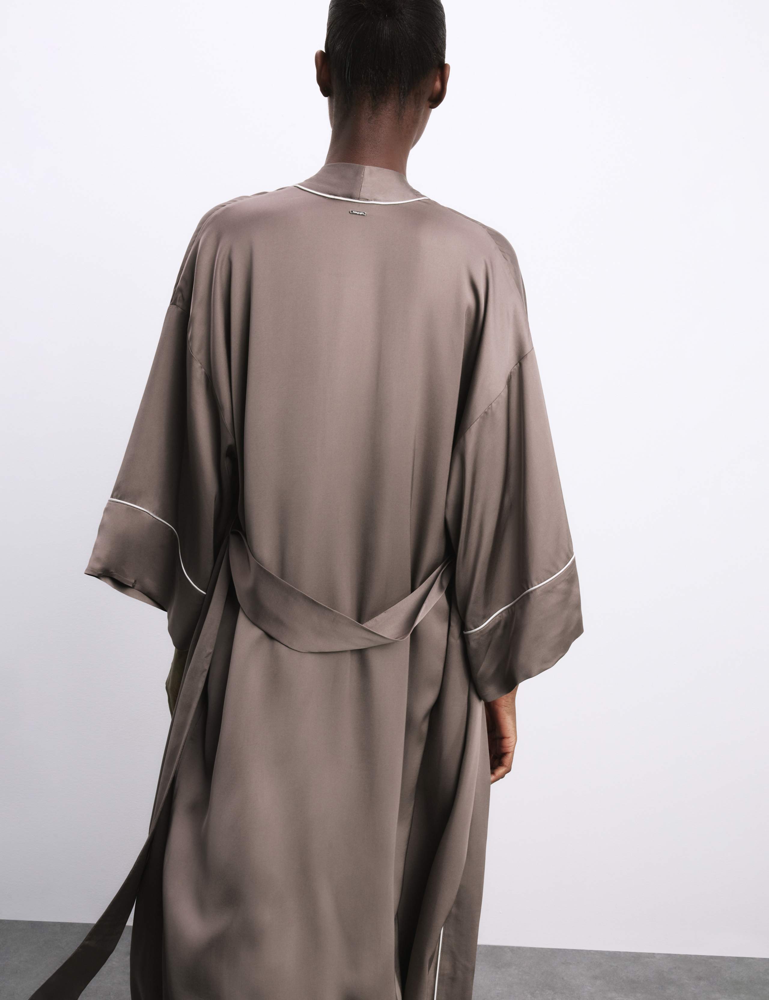 Autograph Satin Long Wrap 3 of 6