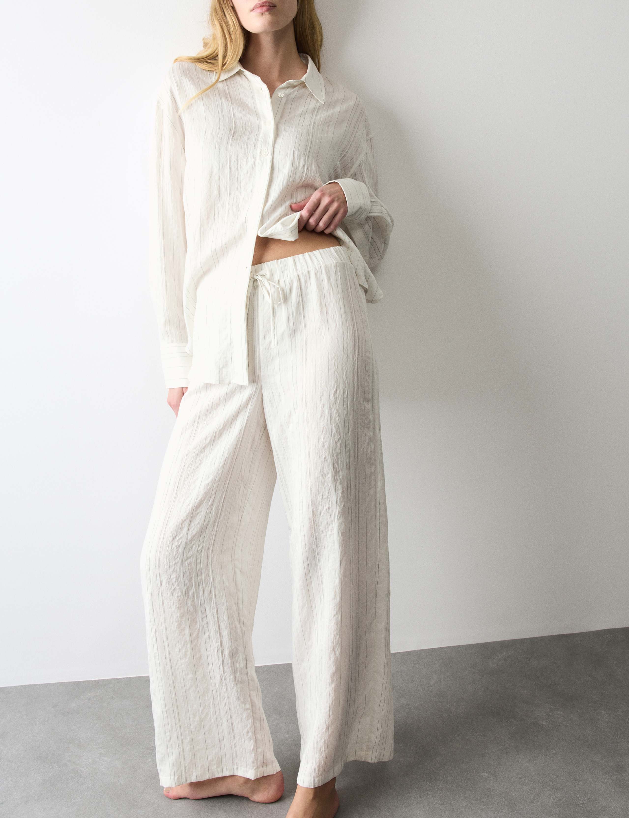 Pinstripe Revere Pyjama Set 5 of 7