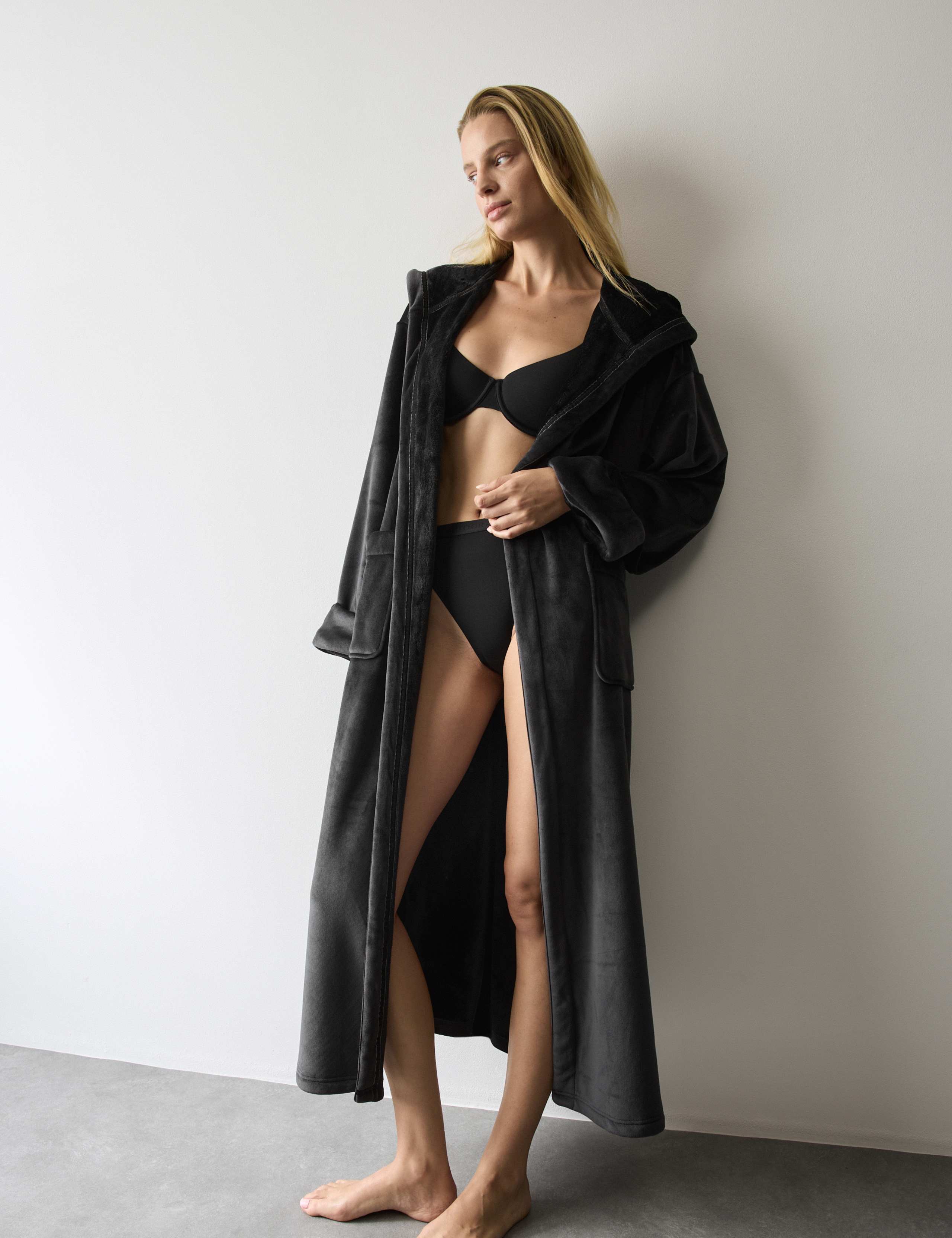 Velvet Fleece Tie Hooded Dressing Gown 3 of 6