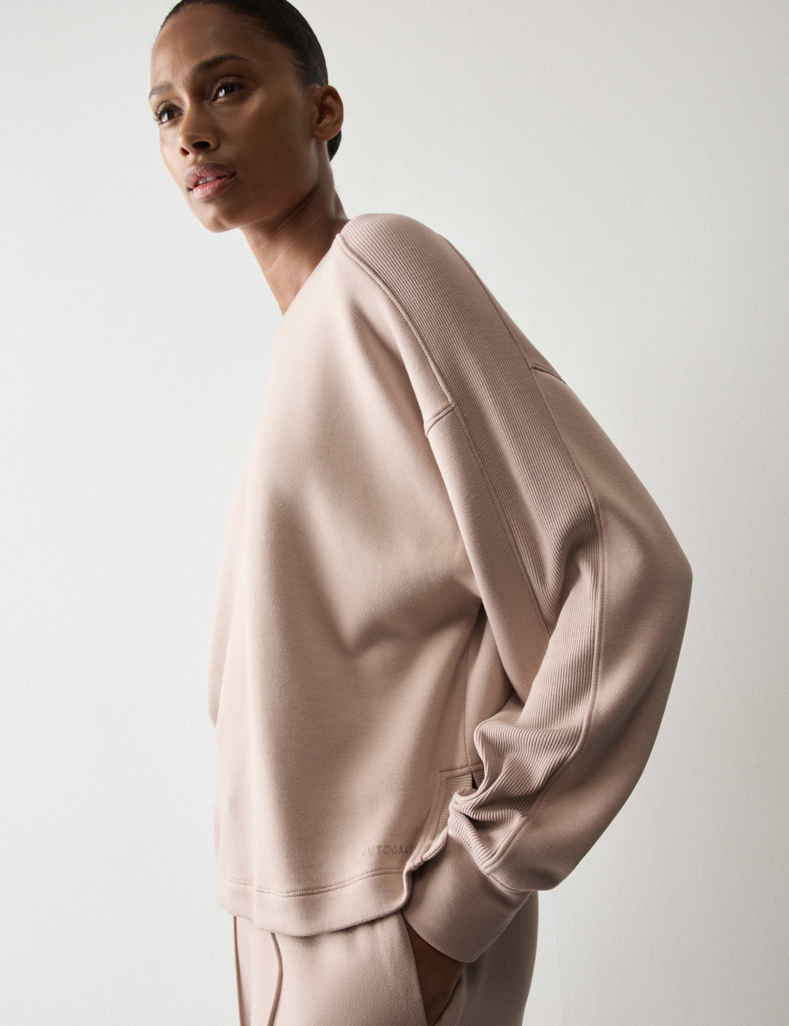 Scuba Lounge Sweatshirt 4 of 6