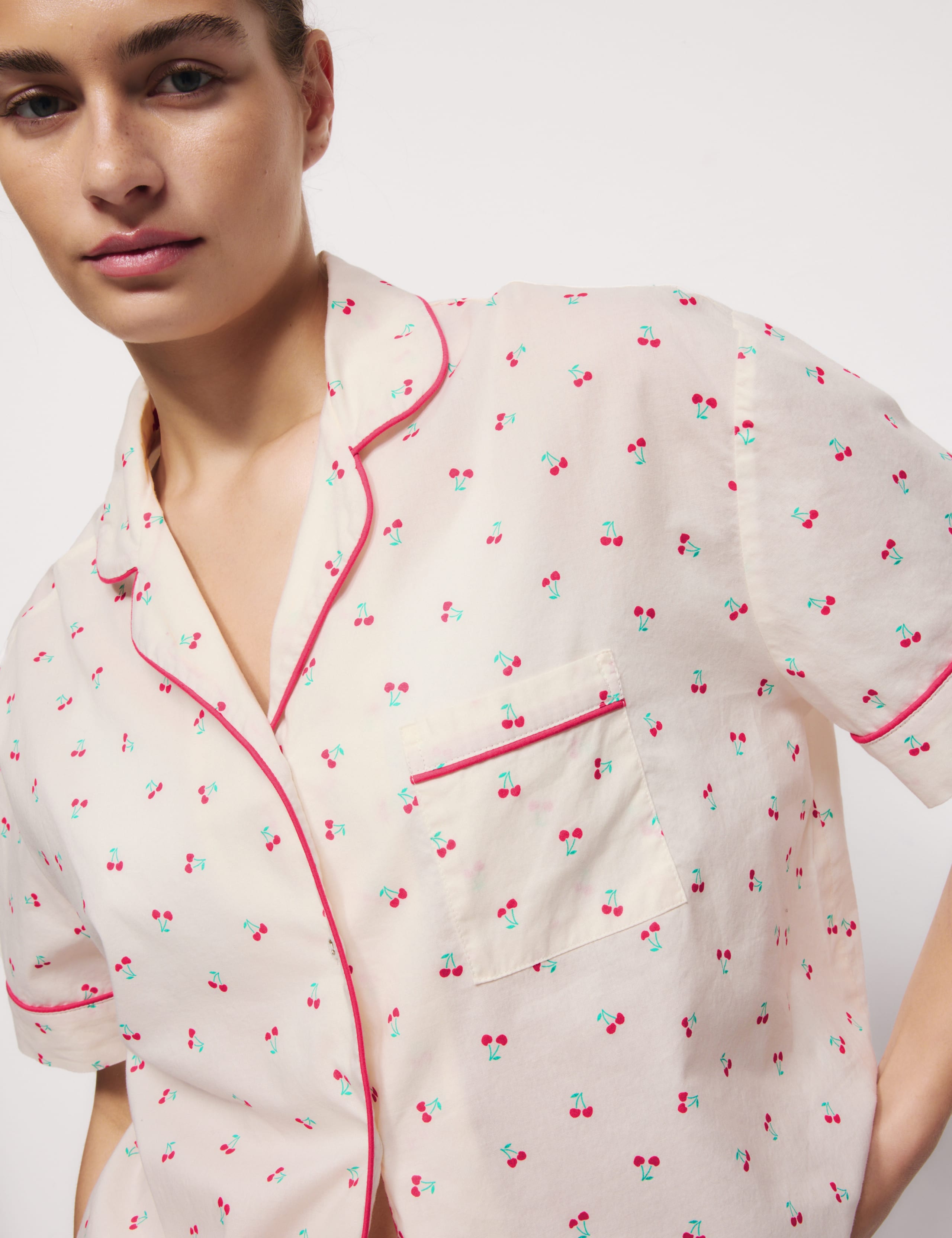 Pure Cotton Printed Revere Shortie Set 4 of 5