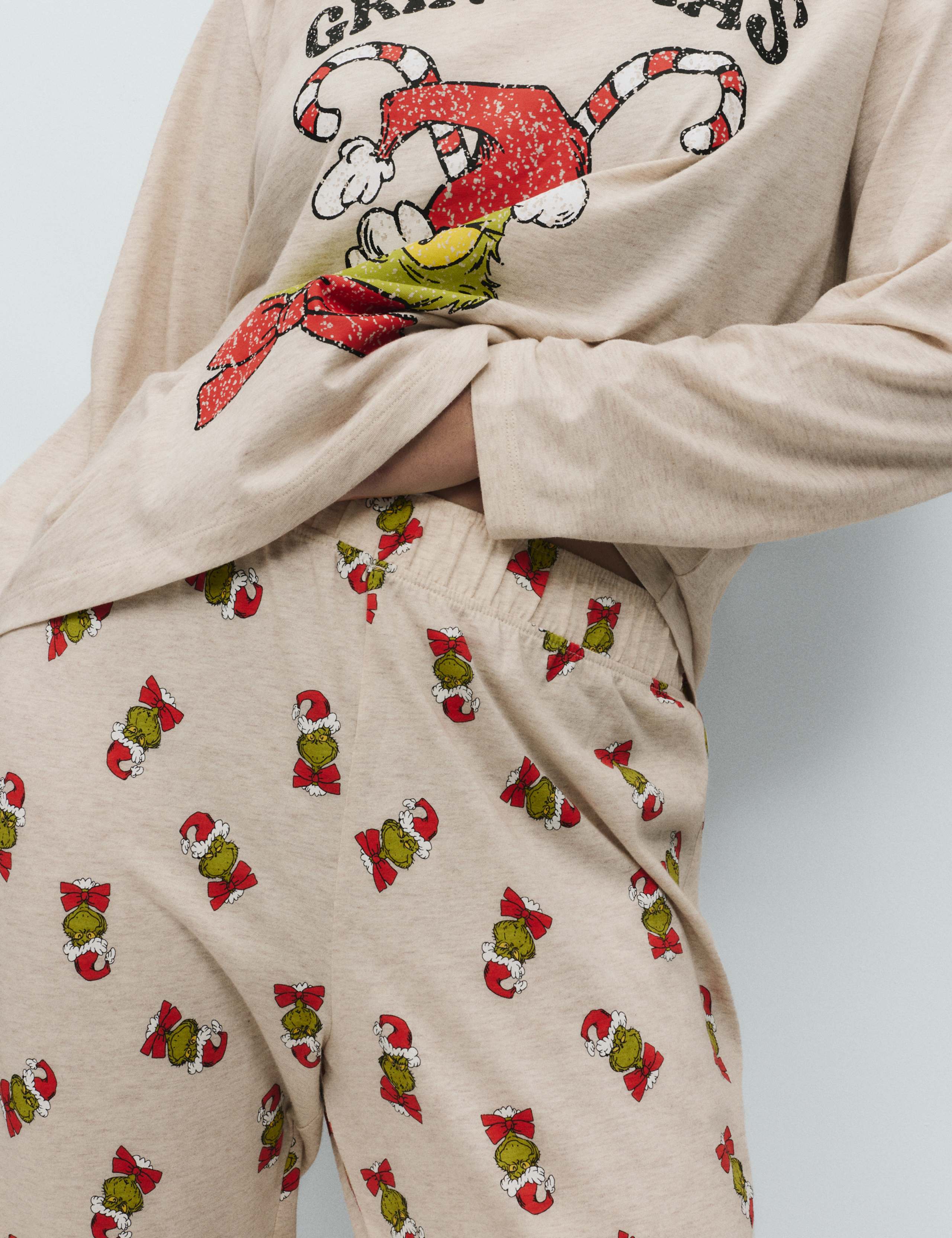 Pure Cotton Jersey Grinch™ Pyjama Set 3 of 5