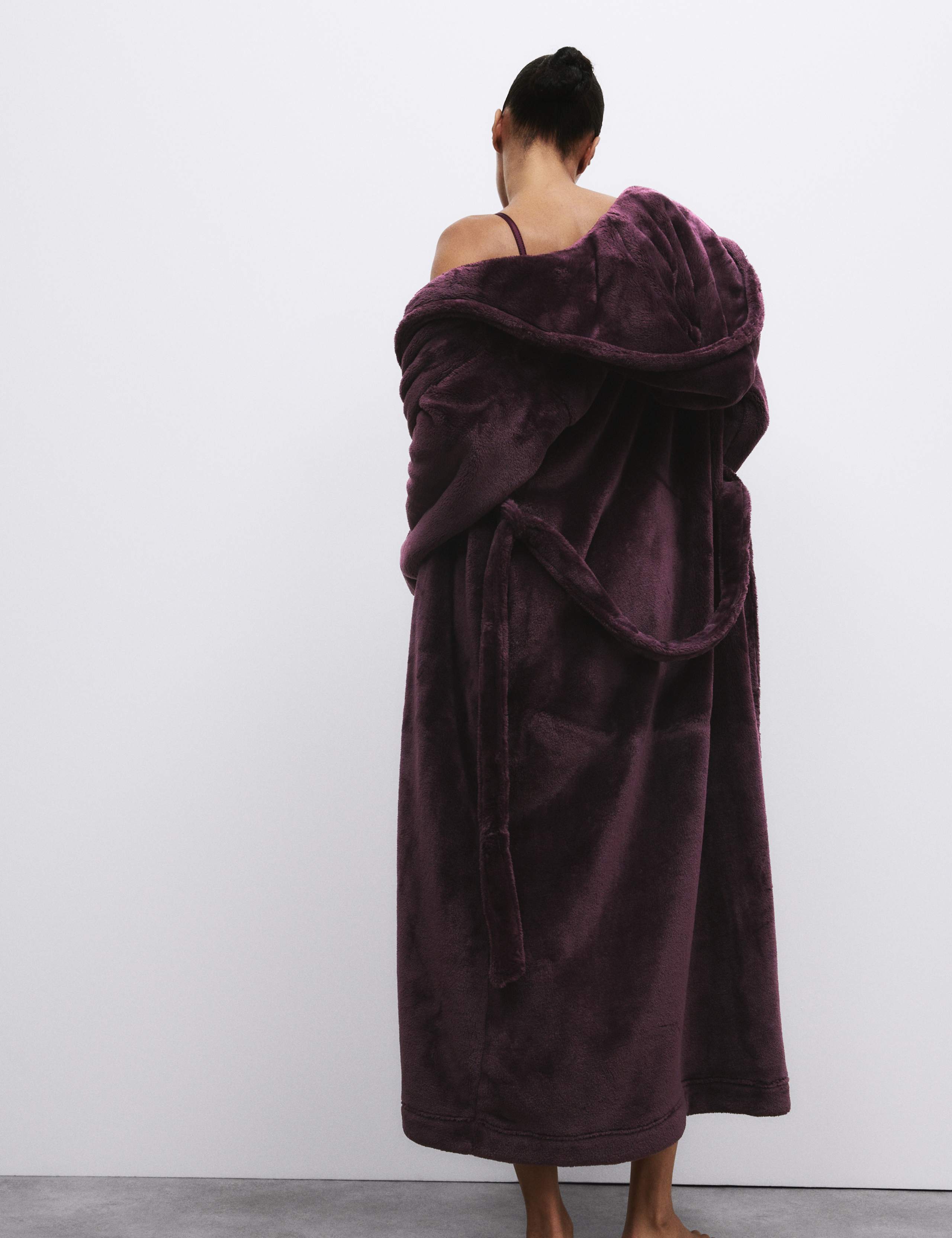 Fleece Hooded Dressing Gown 5 of 5