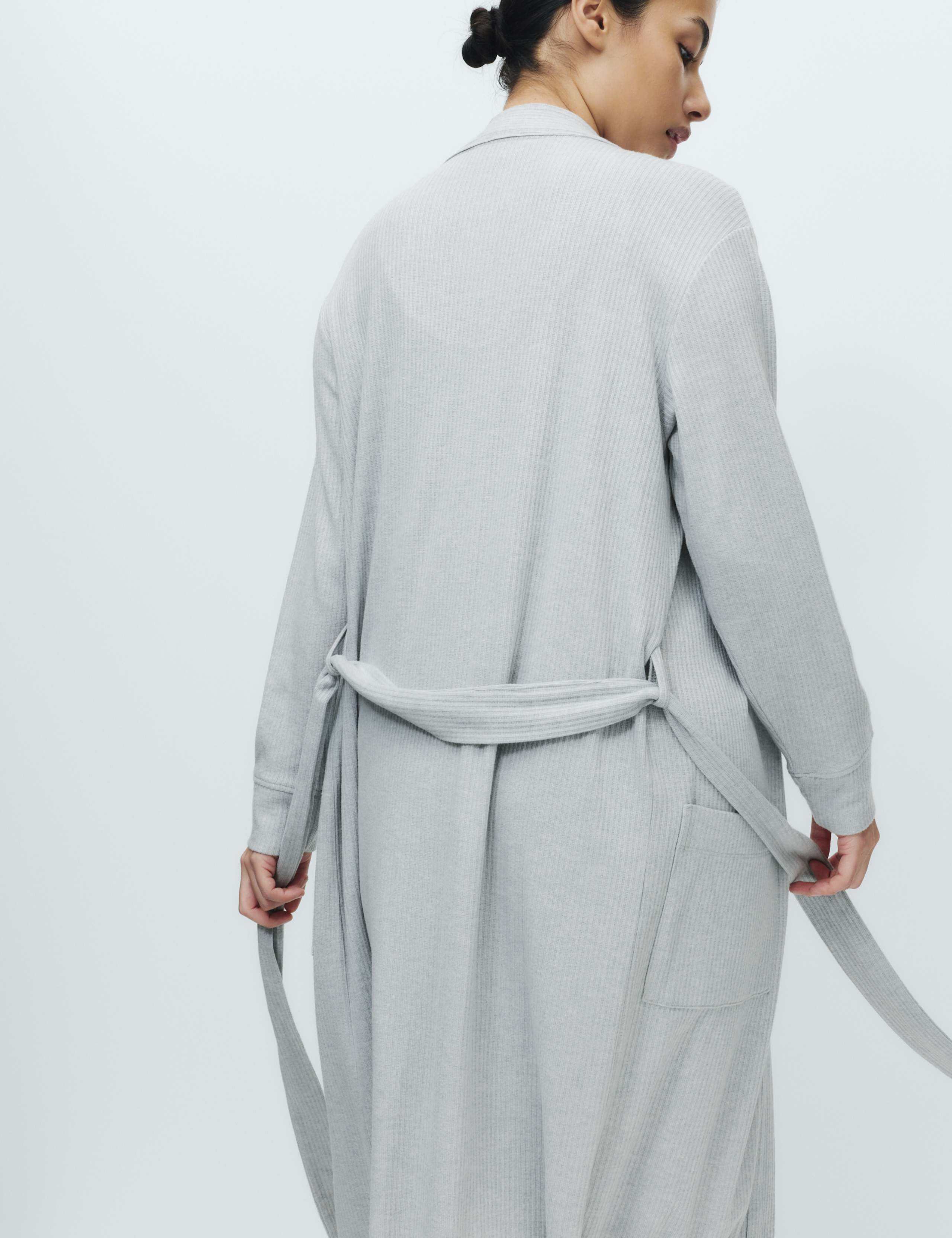 Cosy Ribbed Tie Wrap 4 of 5