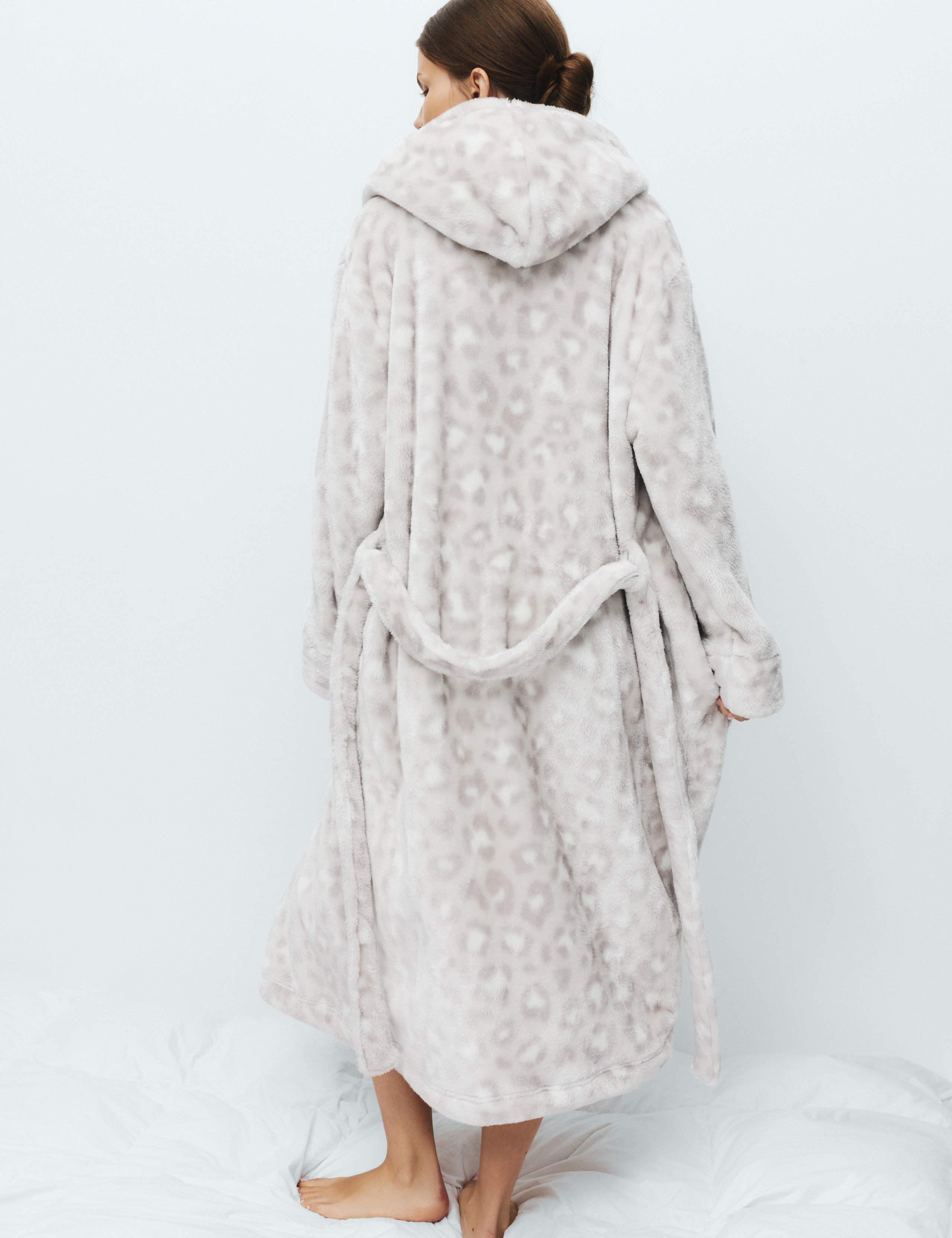 Fleece Leopard Print Dressing Gown 4 of 5