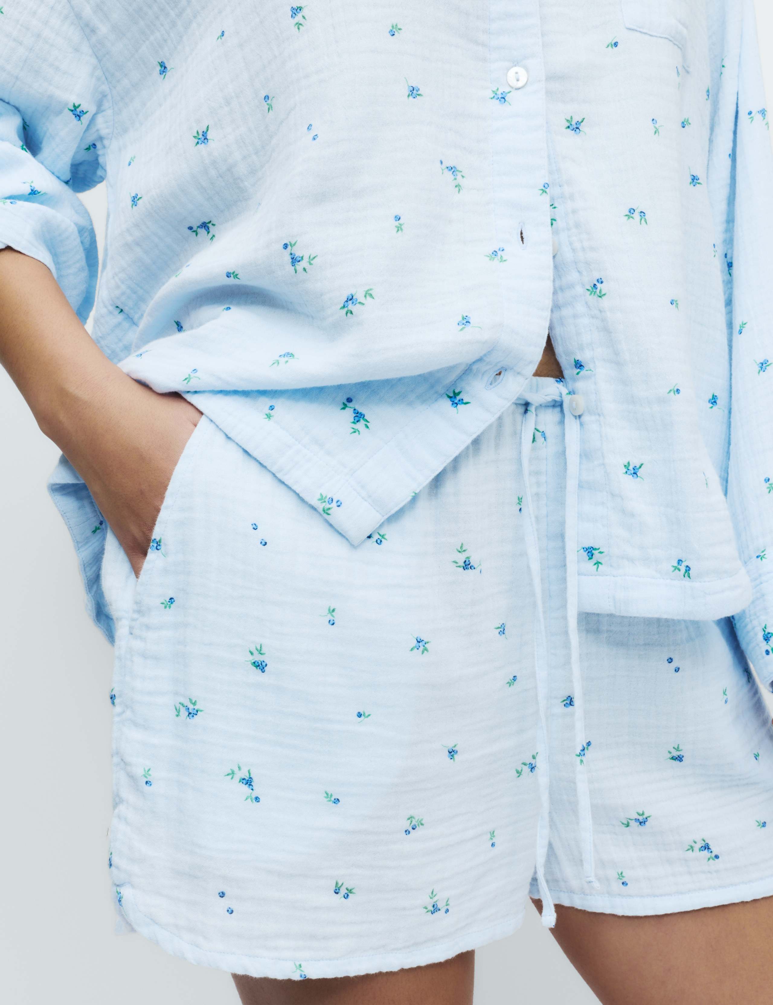 Cool Comfort™ Muslin Printed Shorts 3 of 4