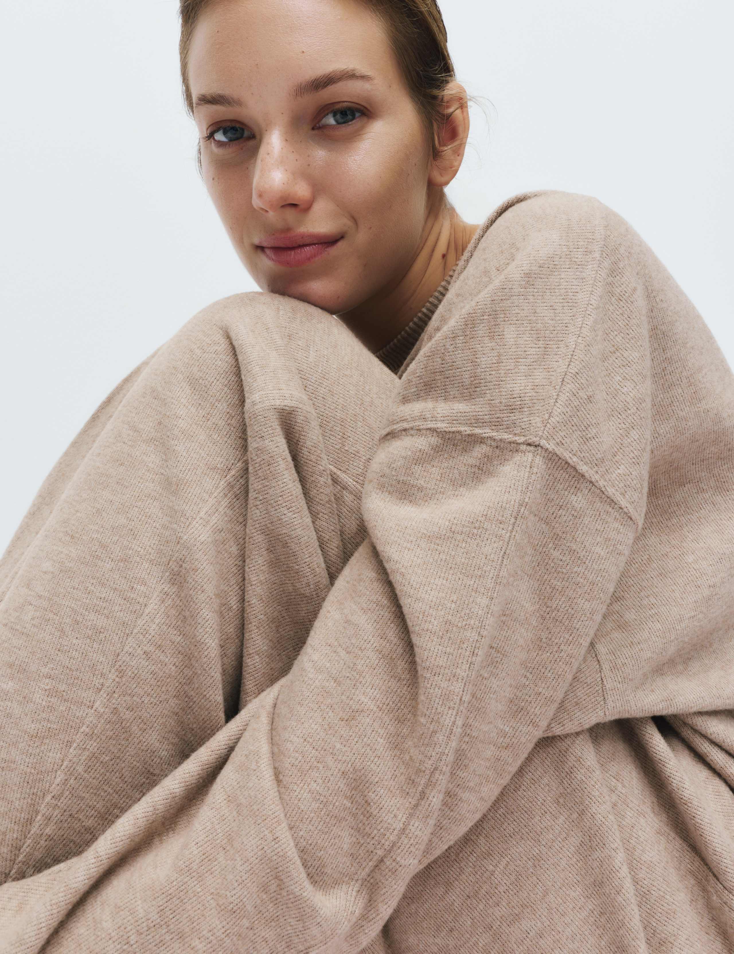 Cosy Lounge Sweatshirt 5 of 5