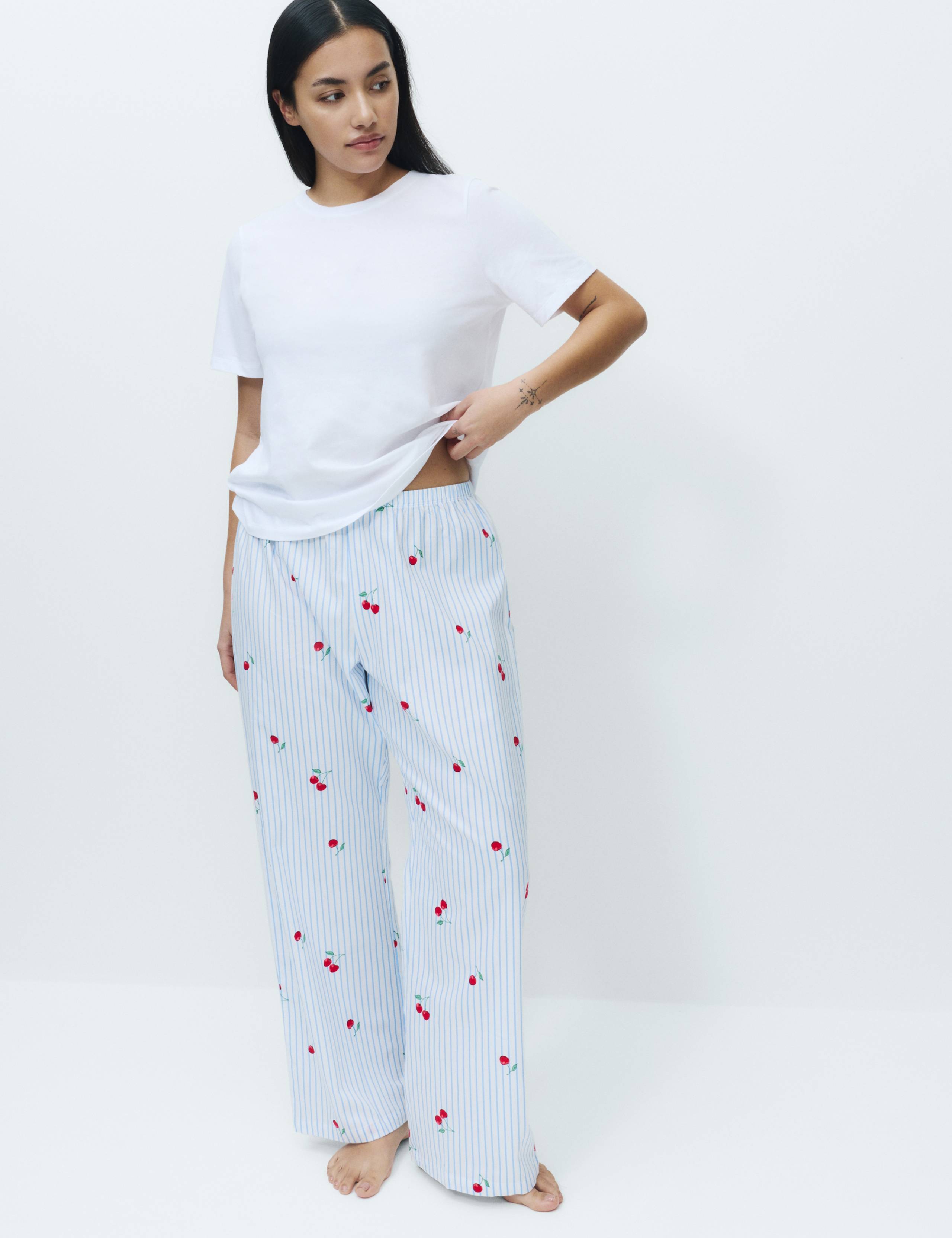 Pure Cotton Pyjama Set With Woven Bottoms 4 of 5