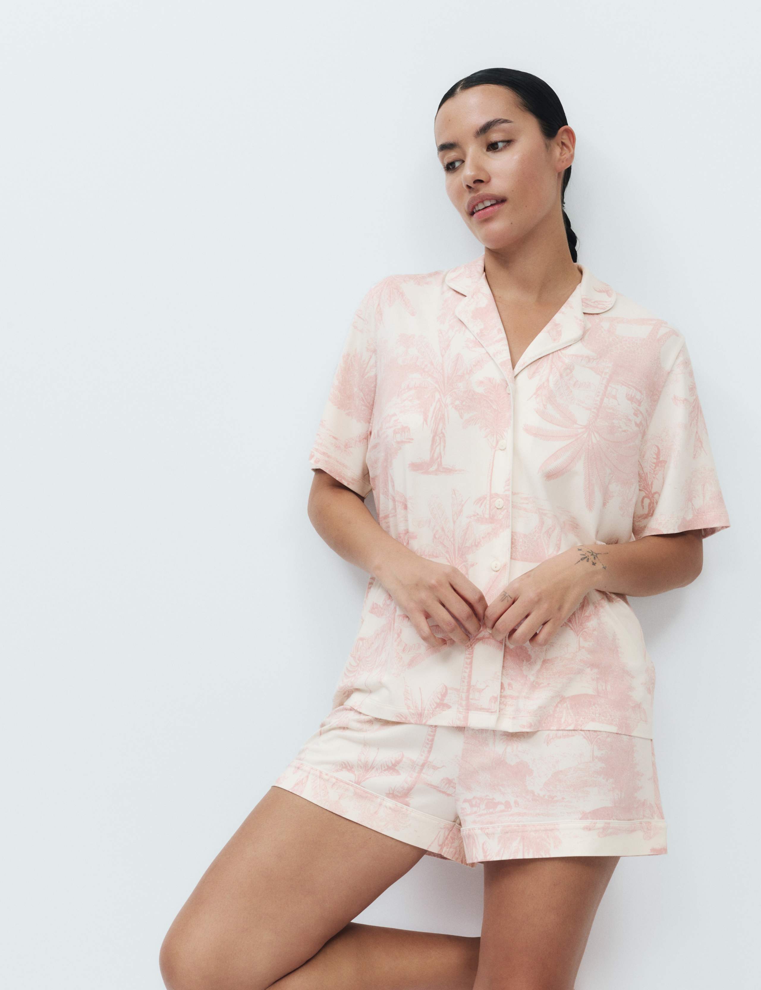 Soft Touch Printed Revere Shortie Set 1 of 5