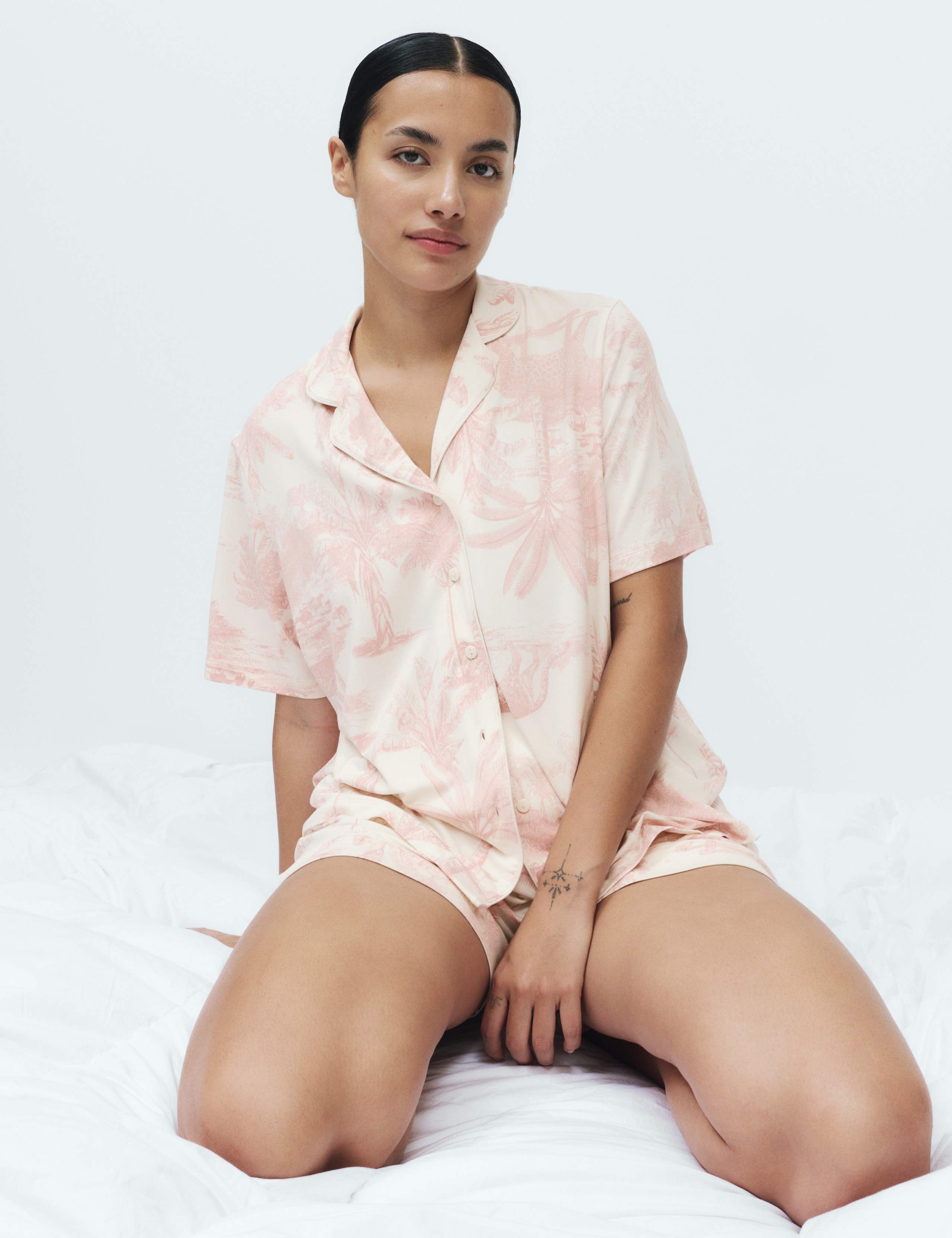Soft Touch Printed Revere Shortie Set 4 of 5