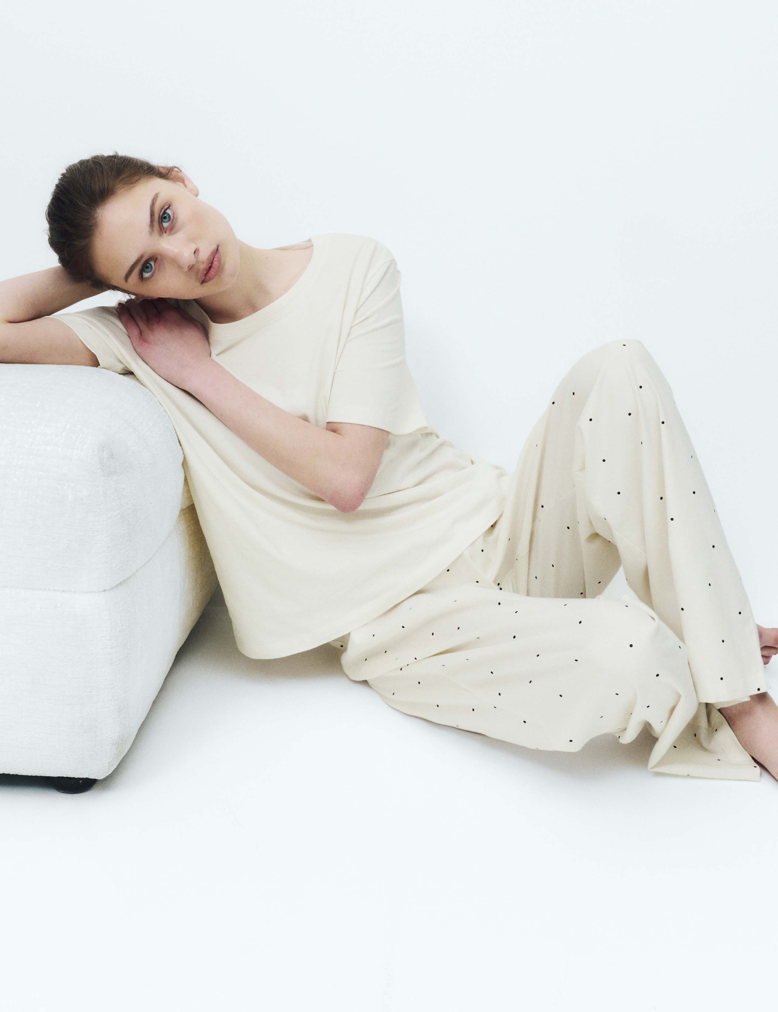 2 Pack Cotton Rich Jersey Printed Pyjama Sets 4 of 5