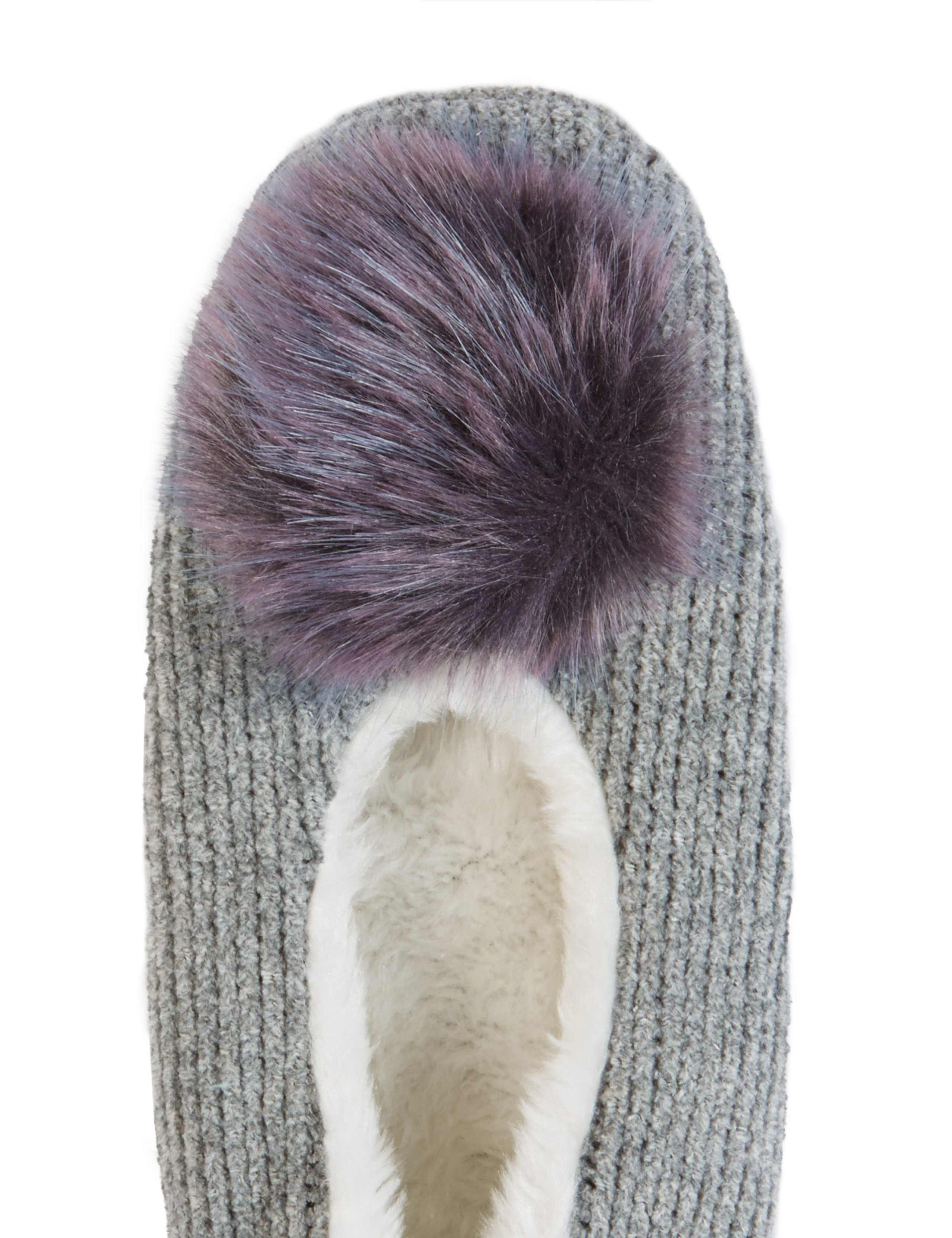 Pom-Pom Ballet Slipper Socks 3 of 4