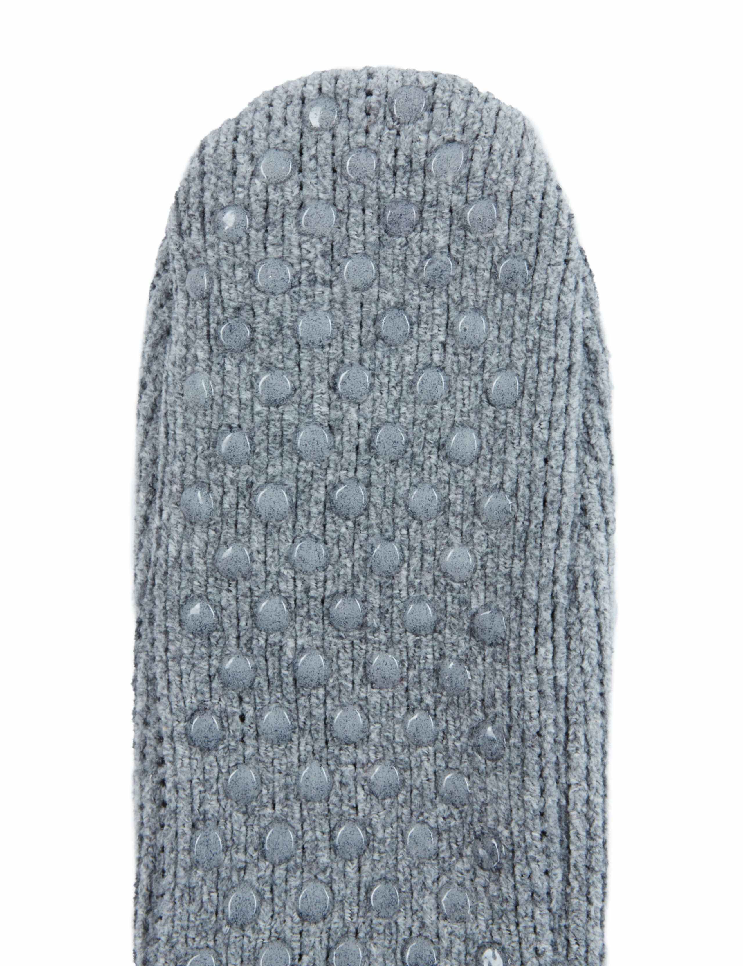 Pom-Pom Ballet Slipper Socks 4 of 4