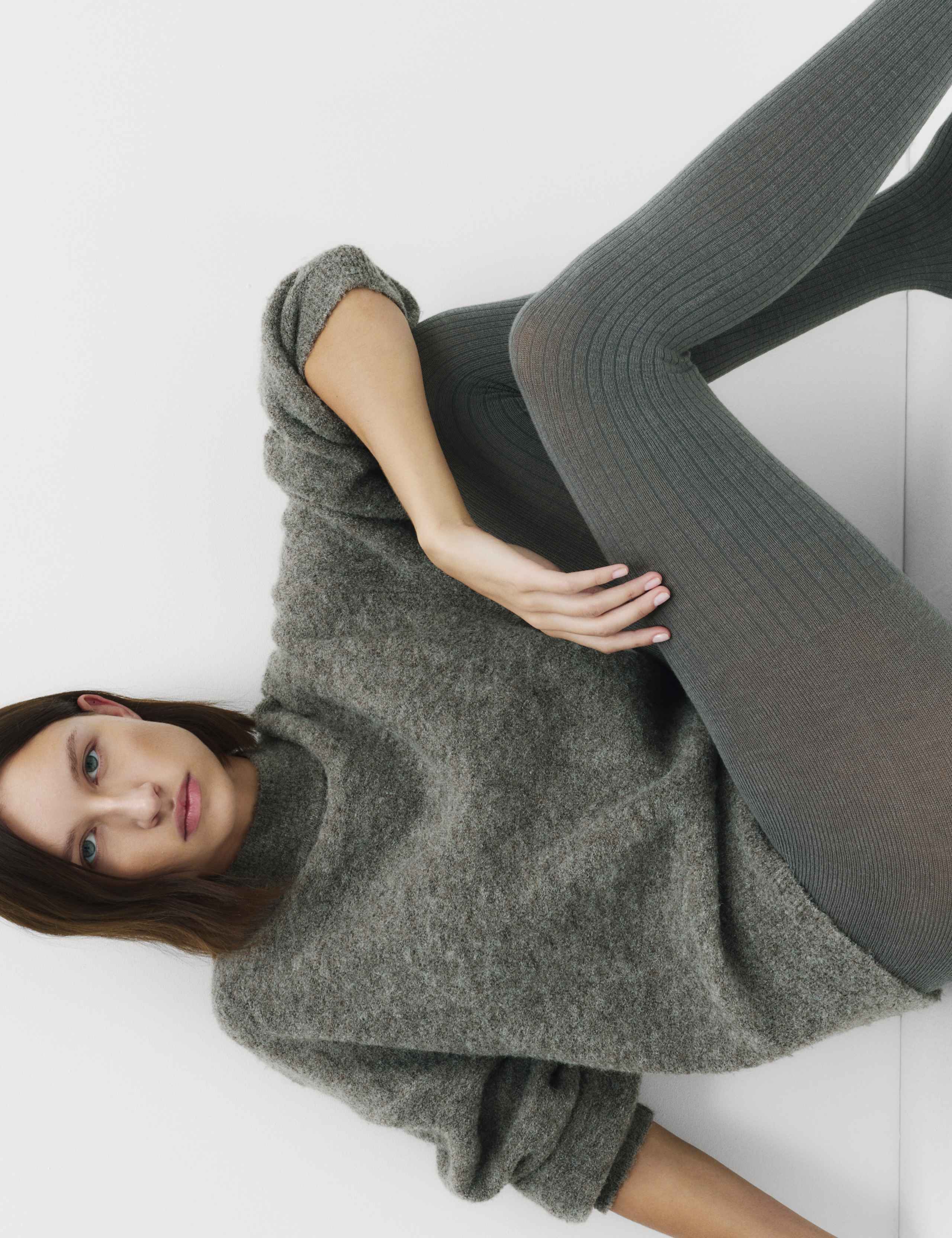 2pk 100 Denier Supersoft Ribbed Tights 4 of 4