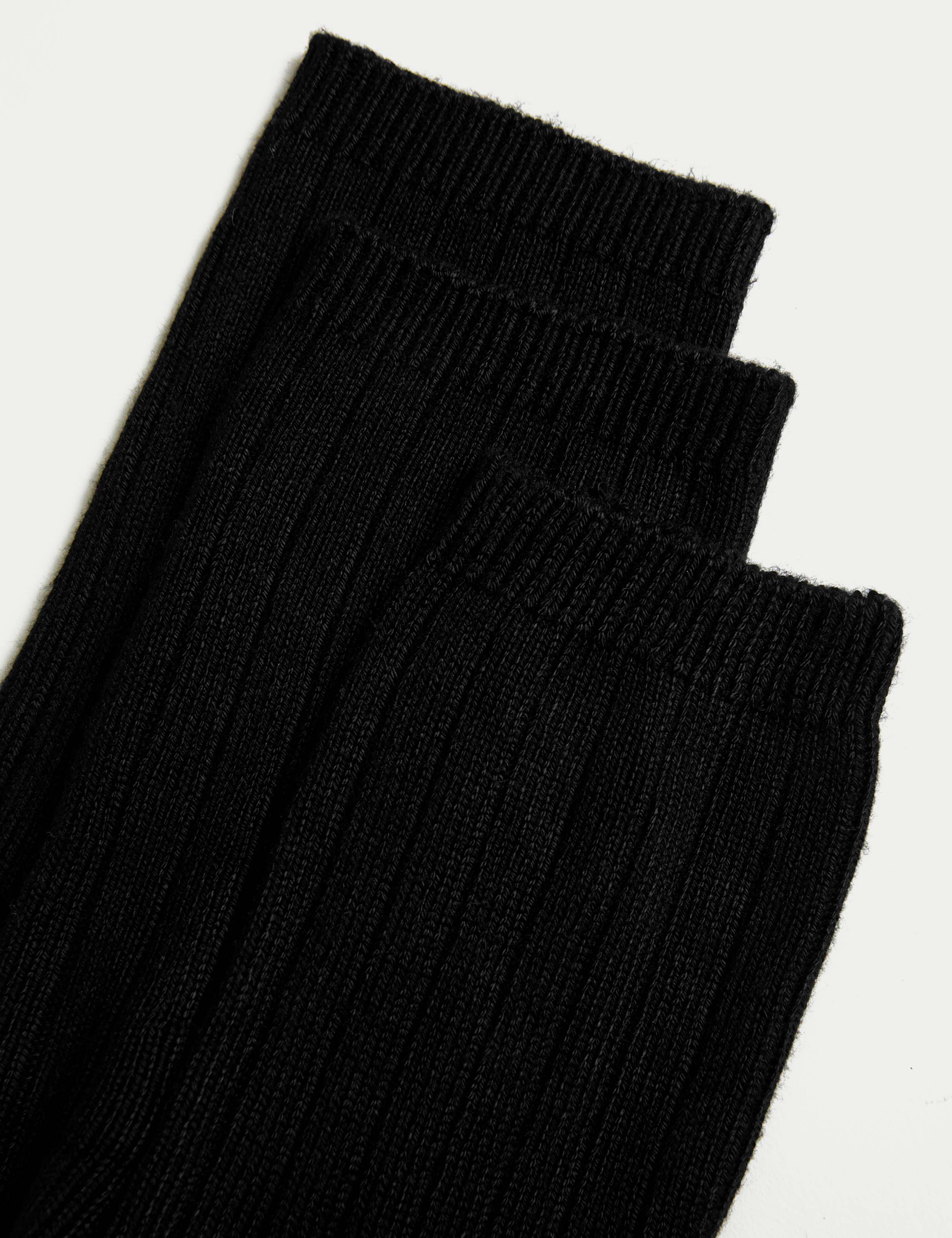 3 Pack Thermal Sumptuously Soft™ Ankle High Socks 3 of 3