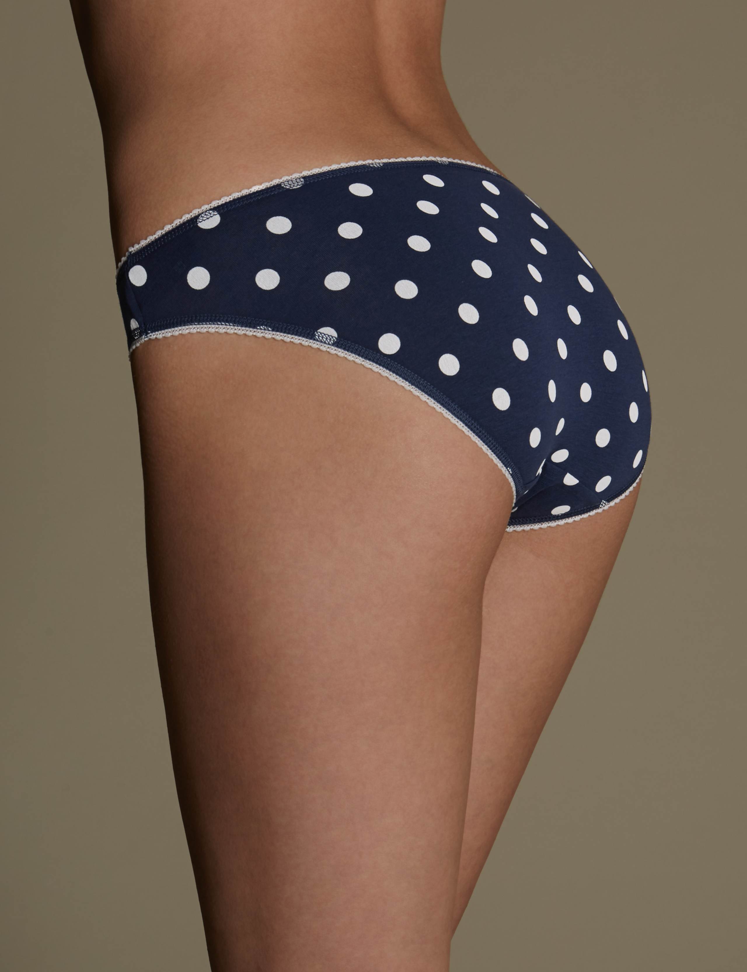 5 Pack Cotton Rich Assorted Bikini Knickers 3 of 3