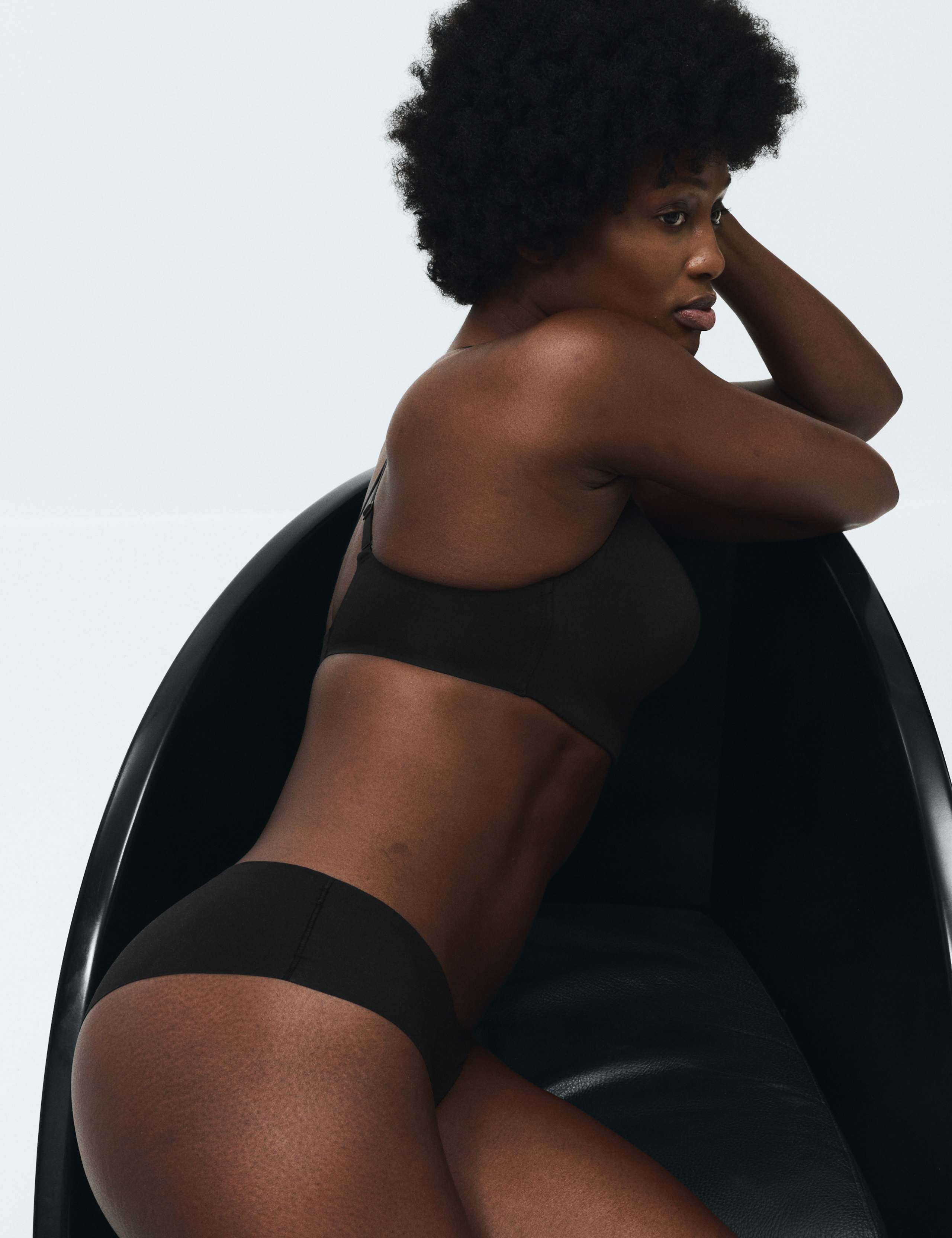 3 Pack Body Invisibles Hipster Knickers 4 of 5