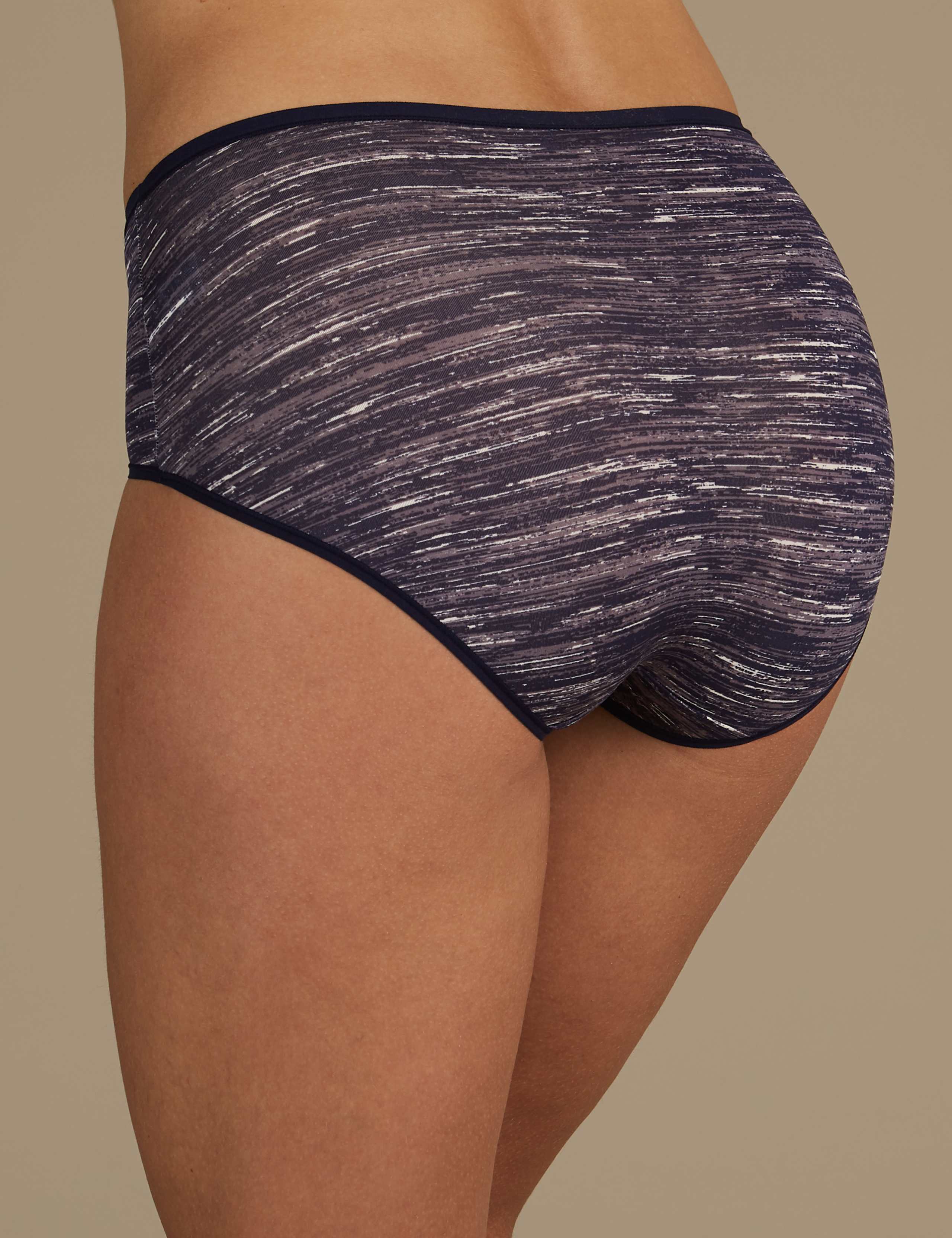 5 Pack No VPL Midi Knickers 4 of 4