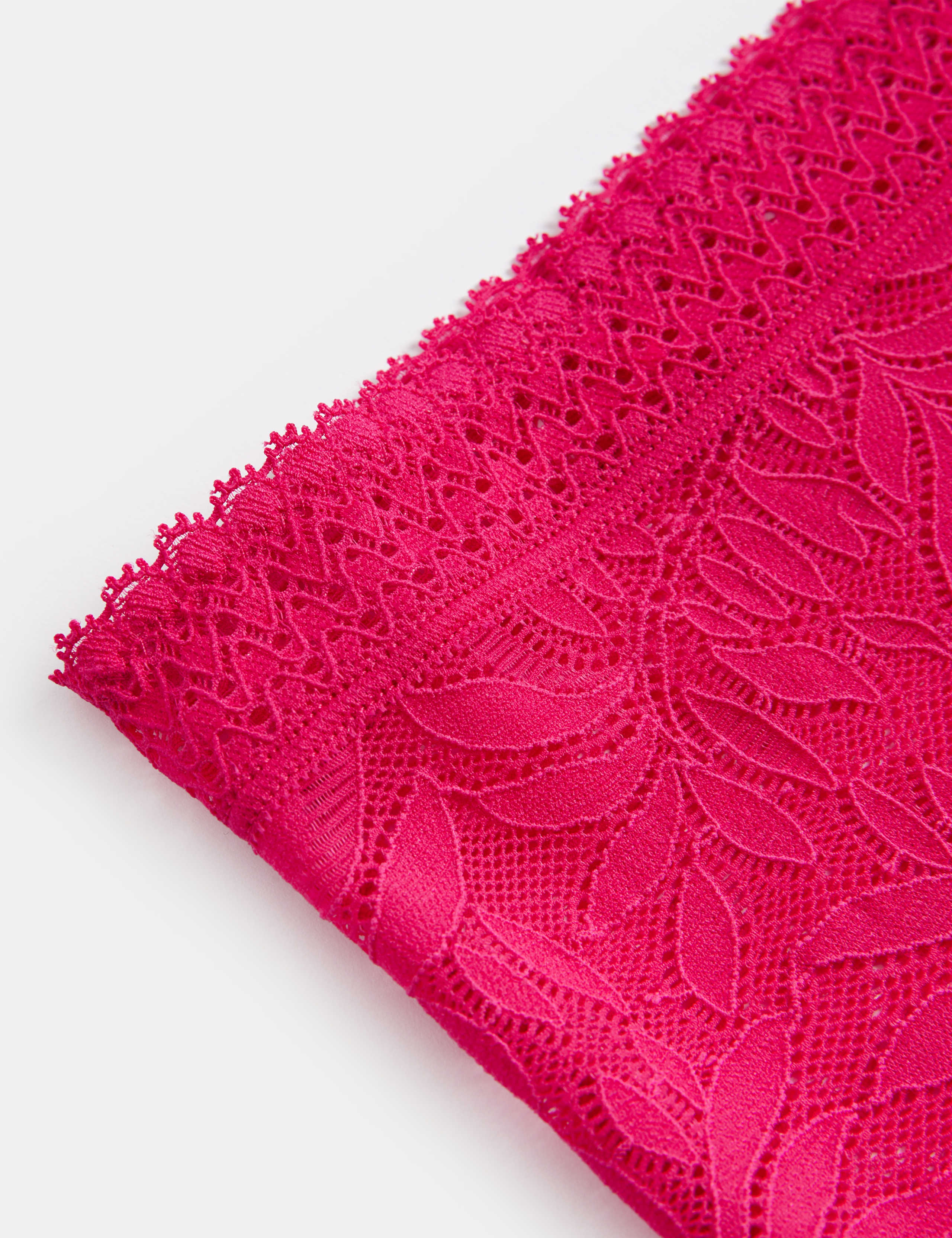 3pk Flexifit™ Lace Full Briefs 5 of 5