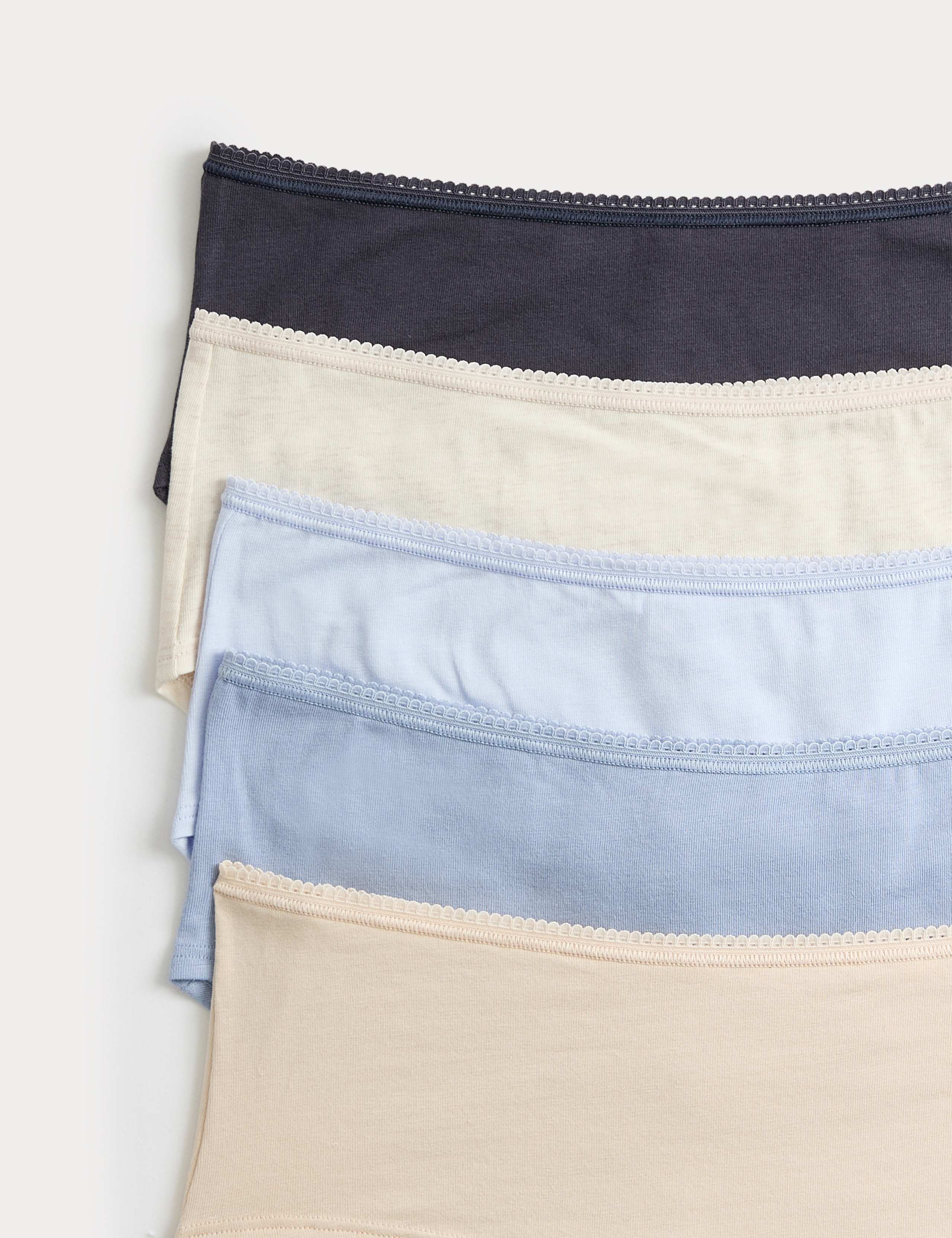 5pk Cotton Rich Lycra® Low Rise Shorts 5 of 5