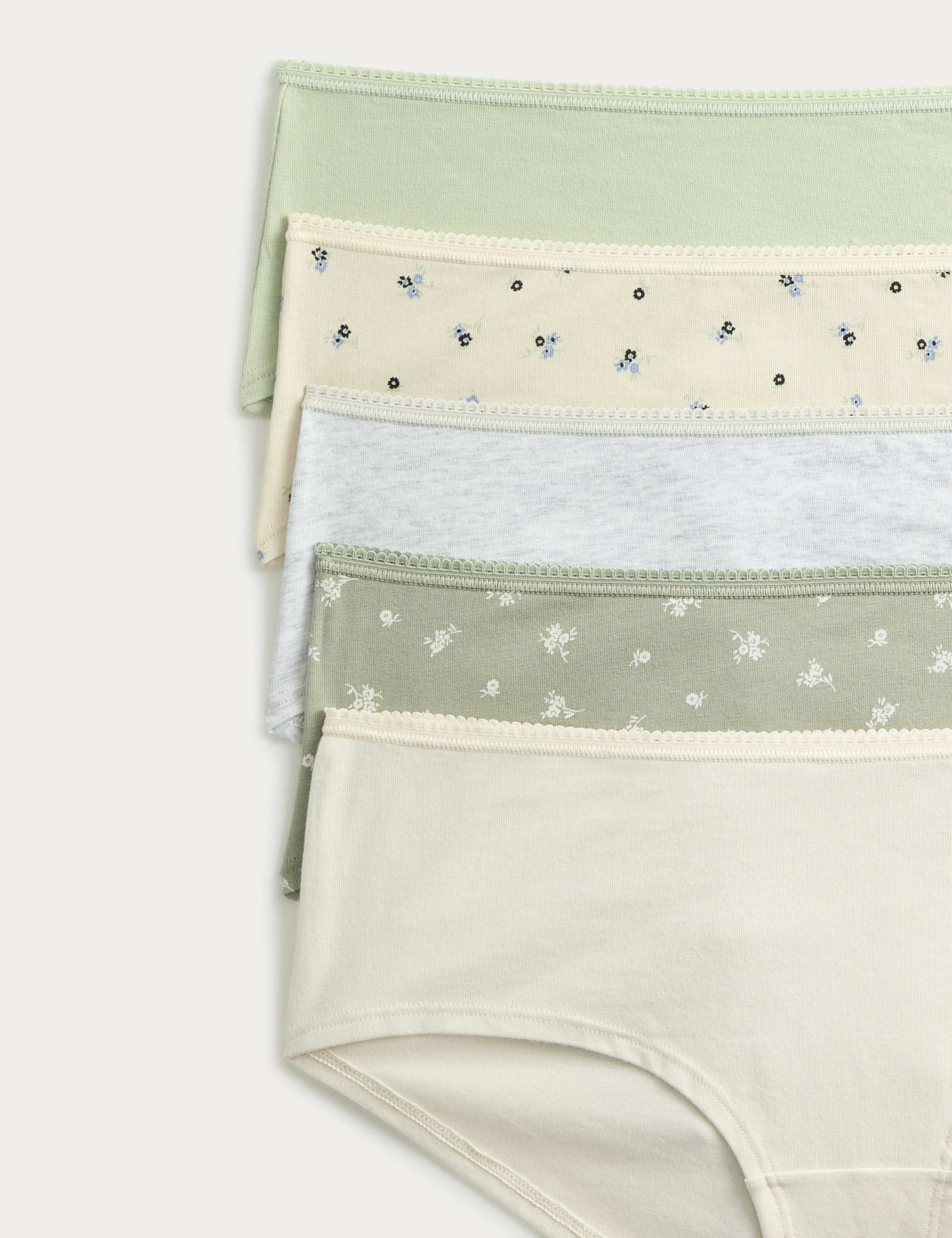 5pk Cotton Rich Lycra® Low Rise Shorts 5 of 5