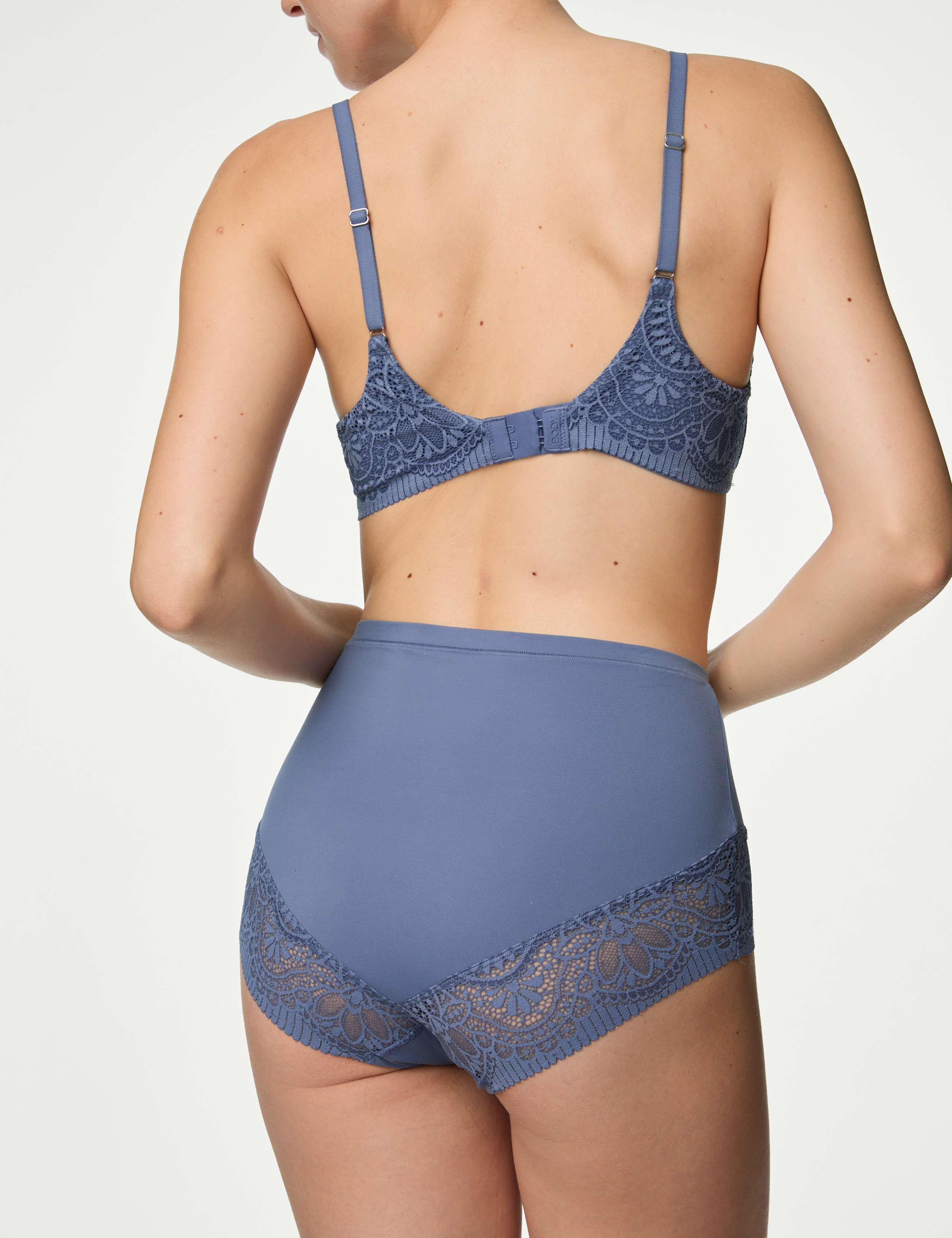3pk Body Soft™ Full Briefs 4 of 6