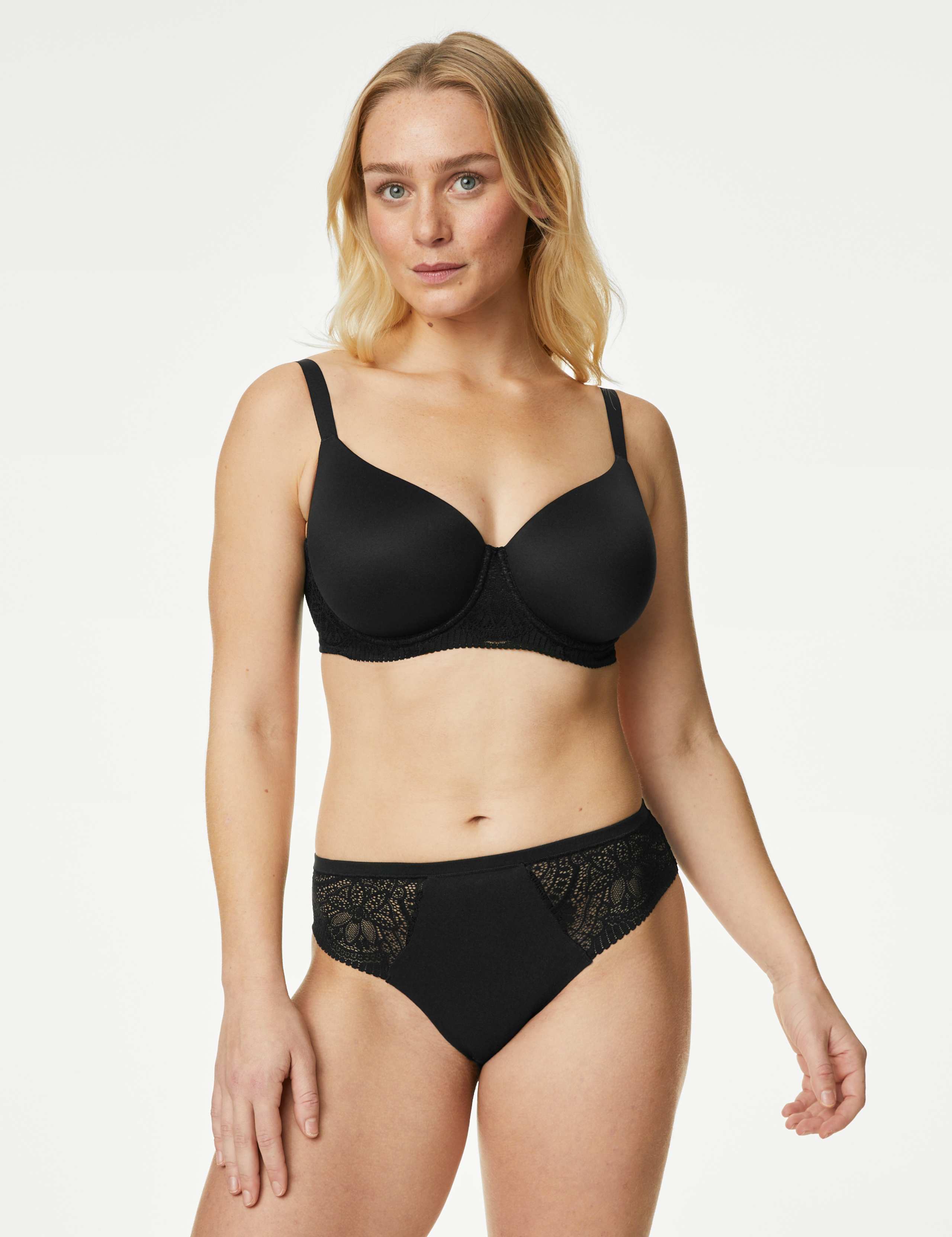 3pk Body Soft™ High Leg Knickers 3 of 6