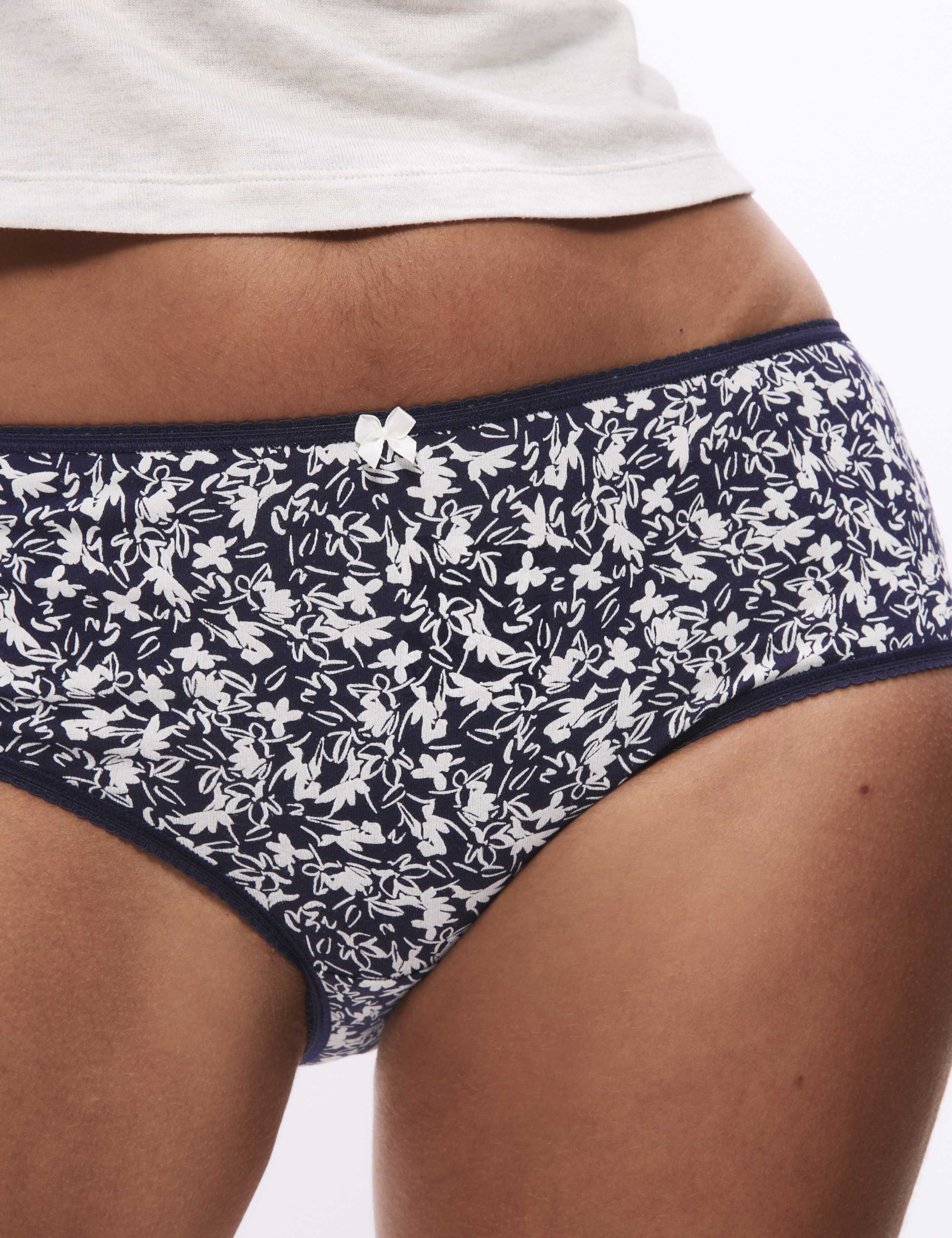 5pk Cotton Lycra™ Printed High Rise Shorts 2 of 5