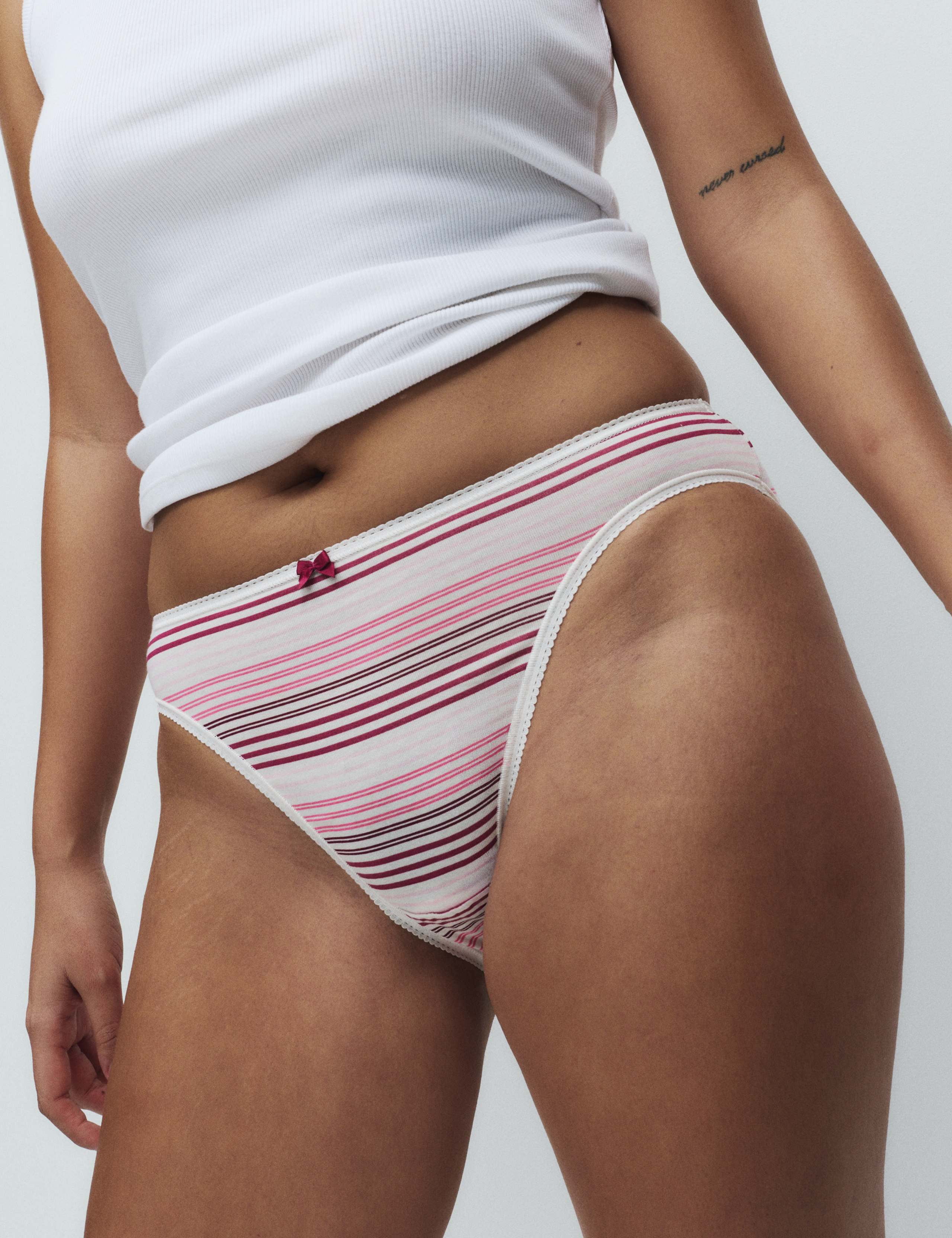 5pk Cotton Lycra™ High Leg Knickers 3 of 5