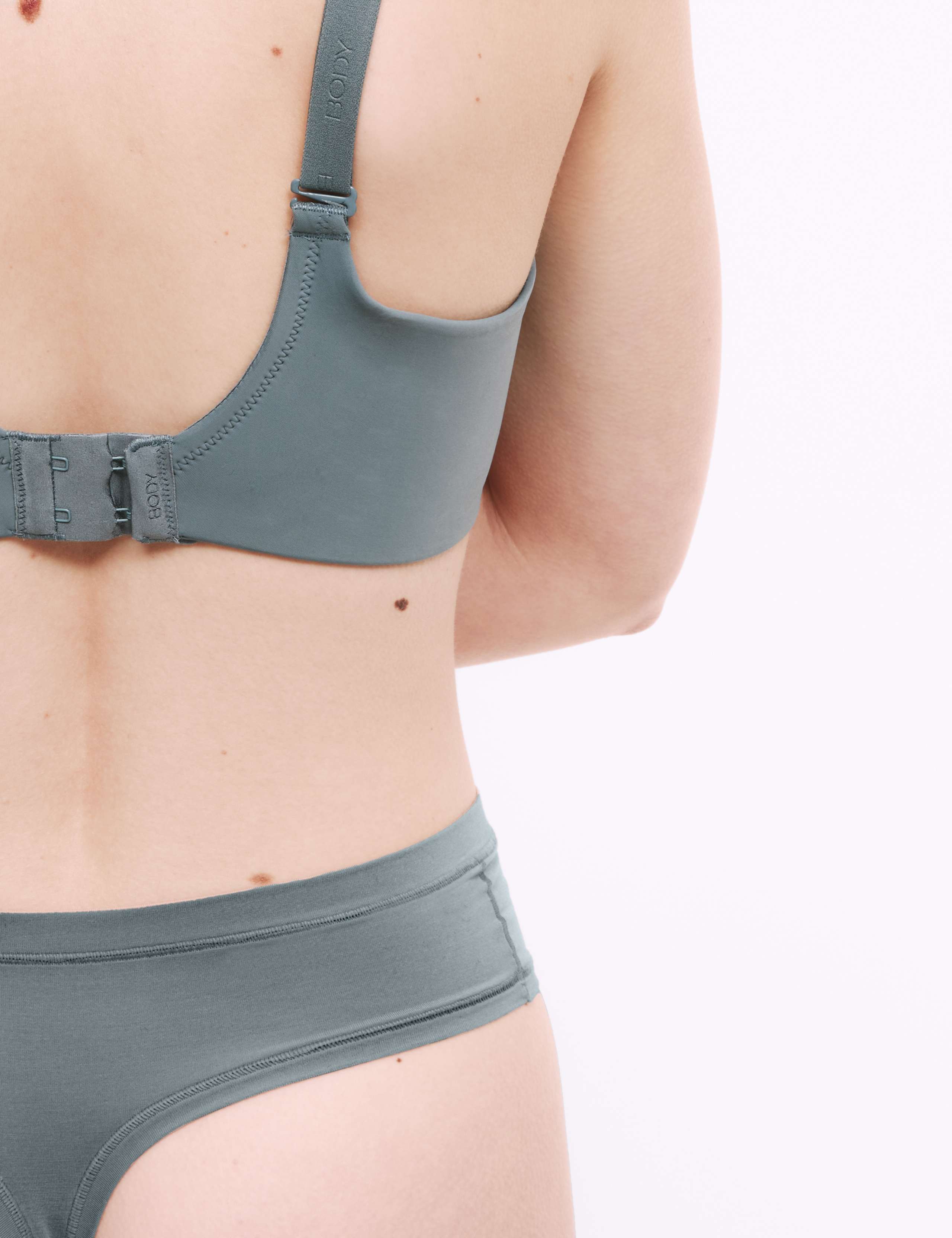 3pk Flexifit™ Modal High Waisted Thongs 4 of 5