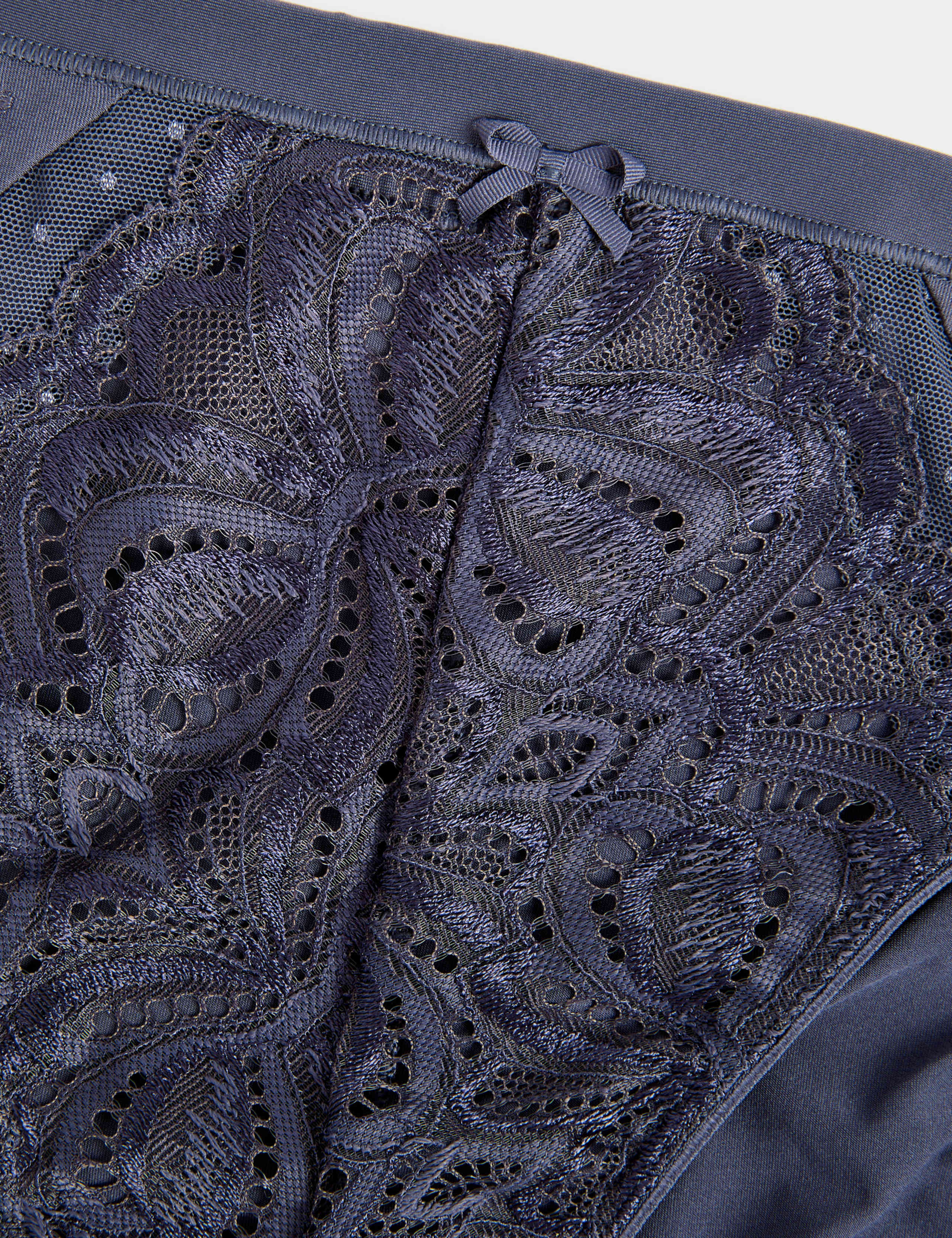 3pk Amelia Lace High Leg Knickers 5 of 5