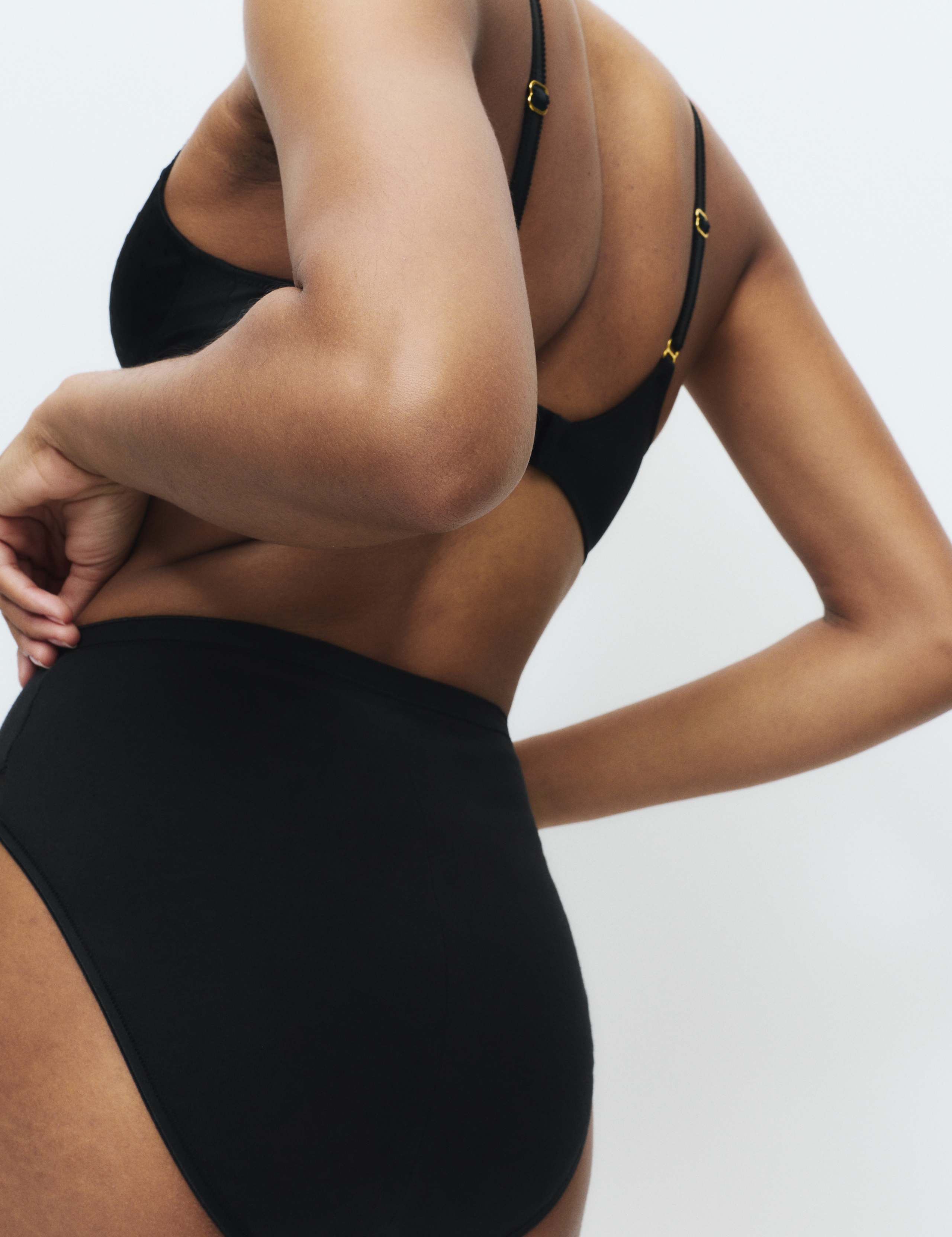 2pk Amelia Lace Cotton Rich Shaping Knickers 4 of 6