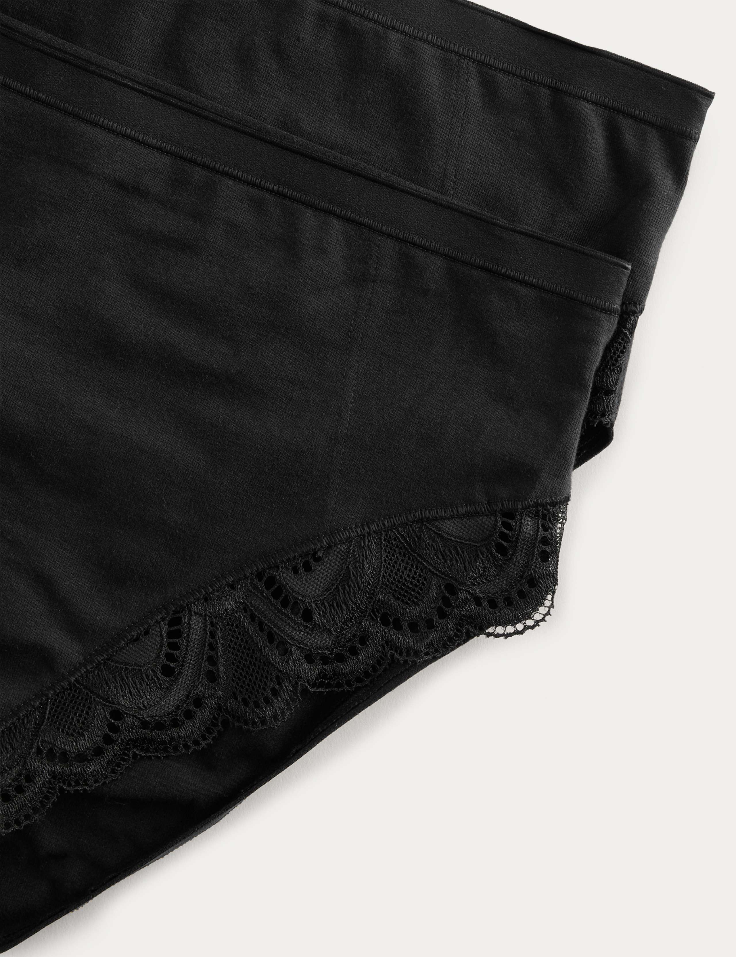 2pk Amelia Lace Cotton Rich Shaping Knickers 6 of 6