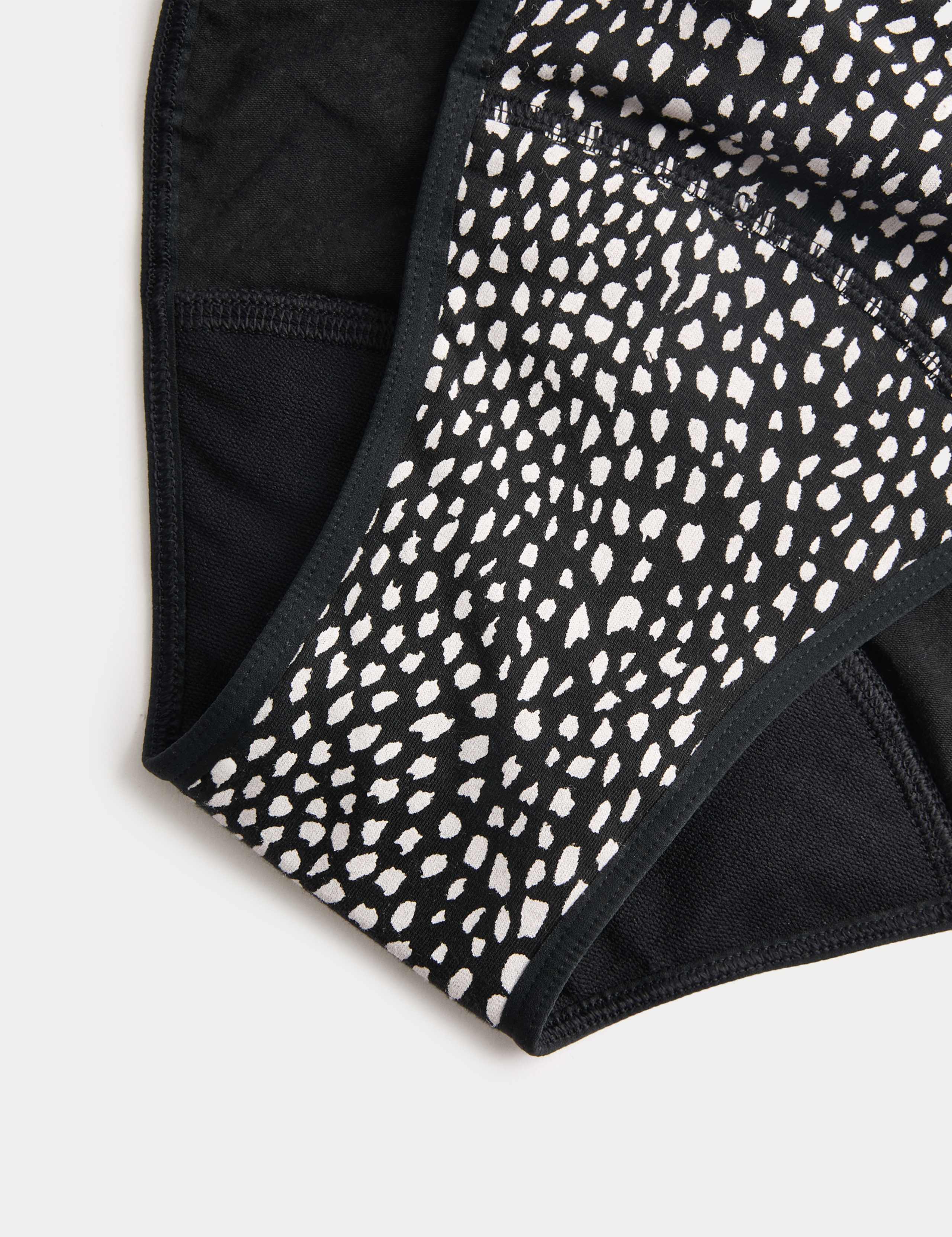 3pk Heavy Absorbency Period High Leg Knickers 6 of 7