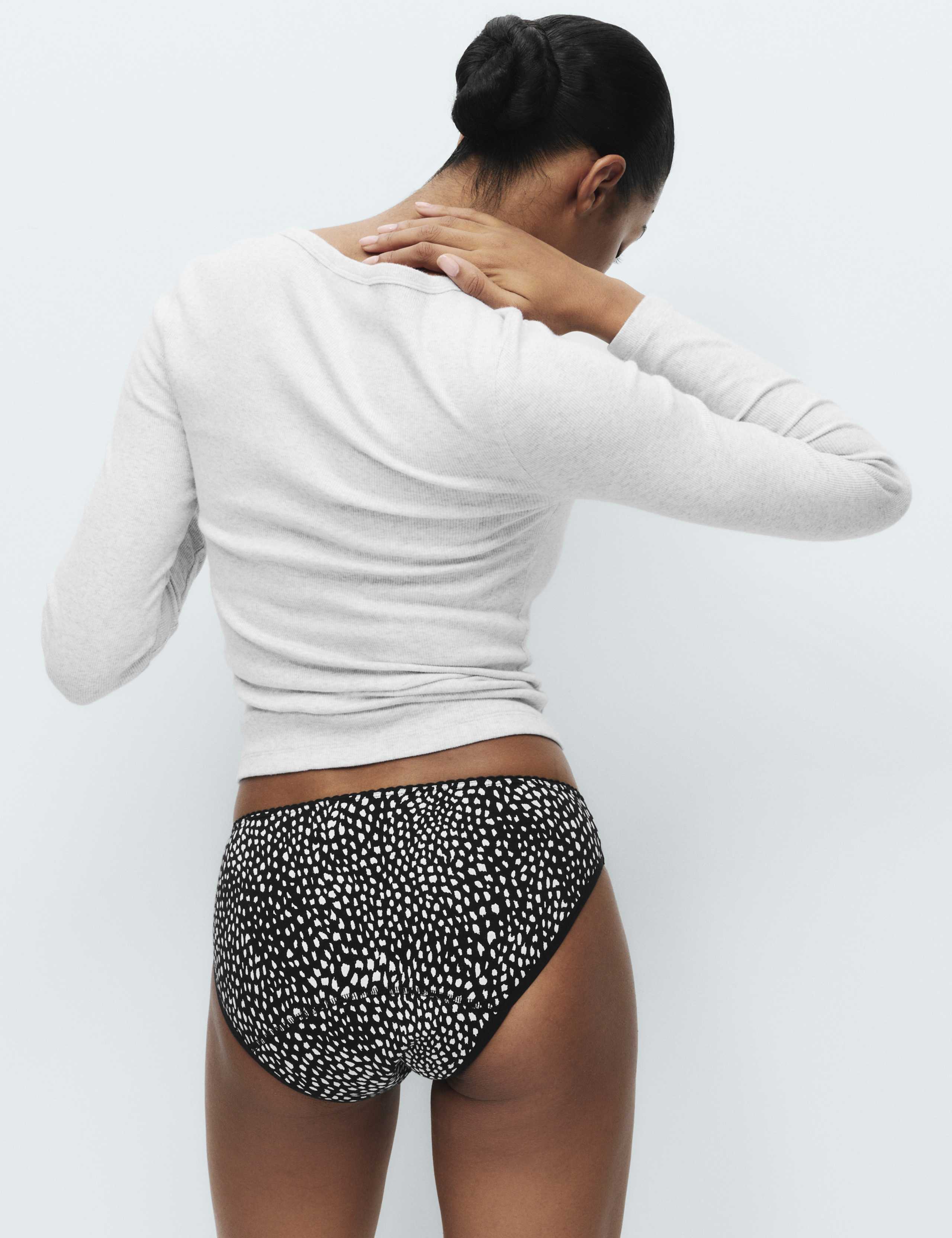 3pk Heavy Absorbency Period Bikini Knickers 6 of 8