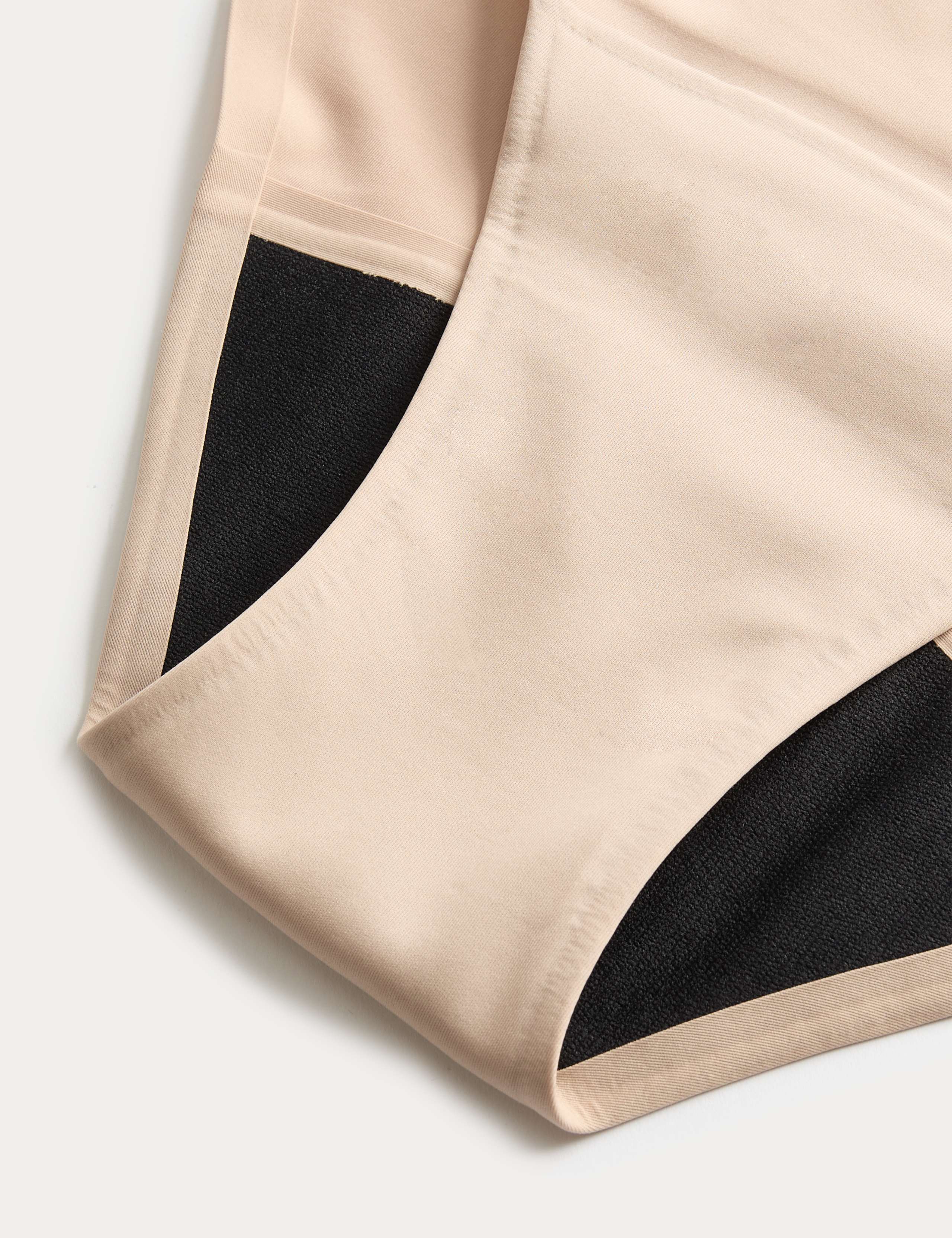 3 Pack No VPL Period Bikini Knickers 5 of 6