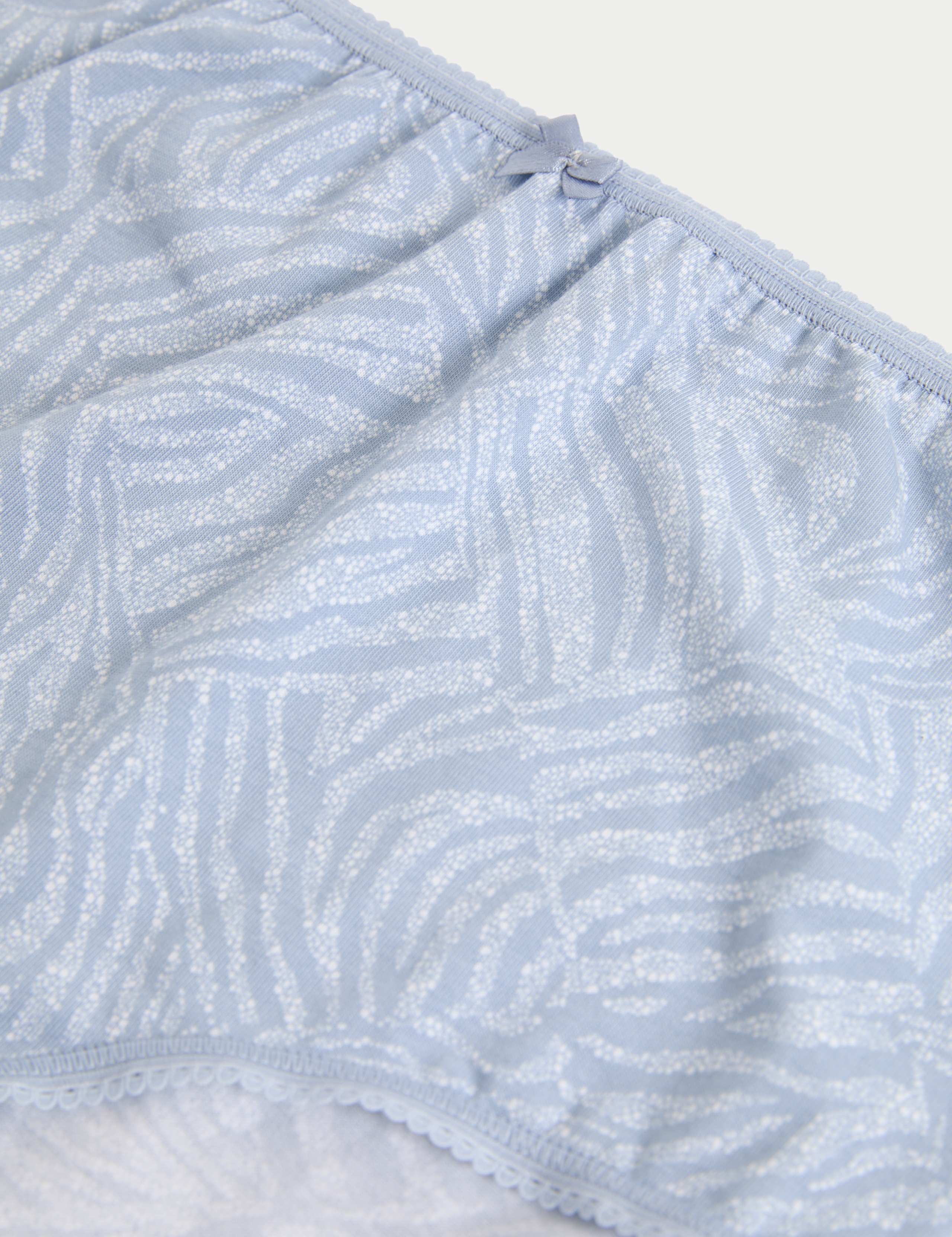 10pk Cotton Lycra® Full Brief Knickers 4 of 4