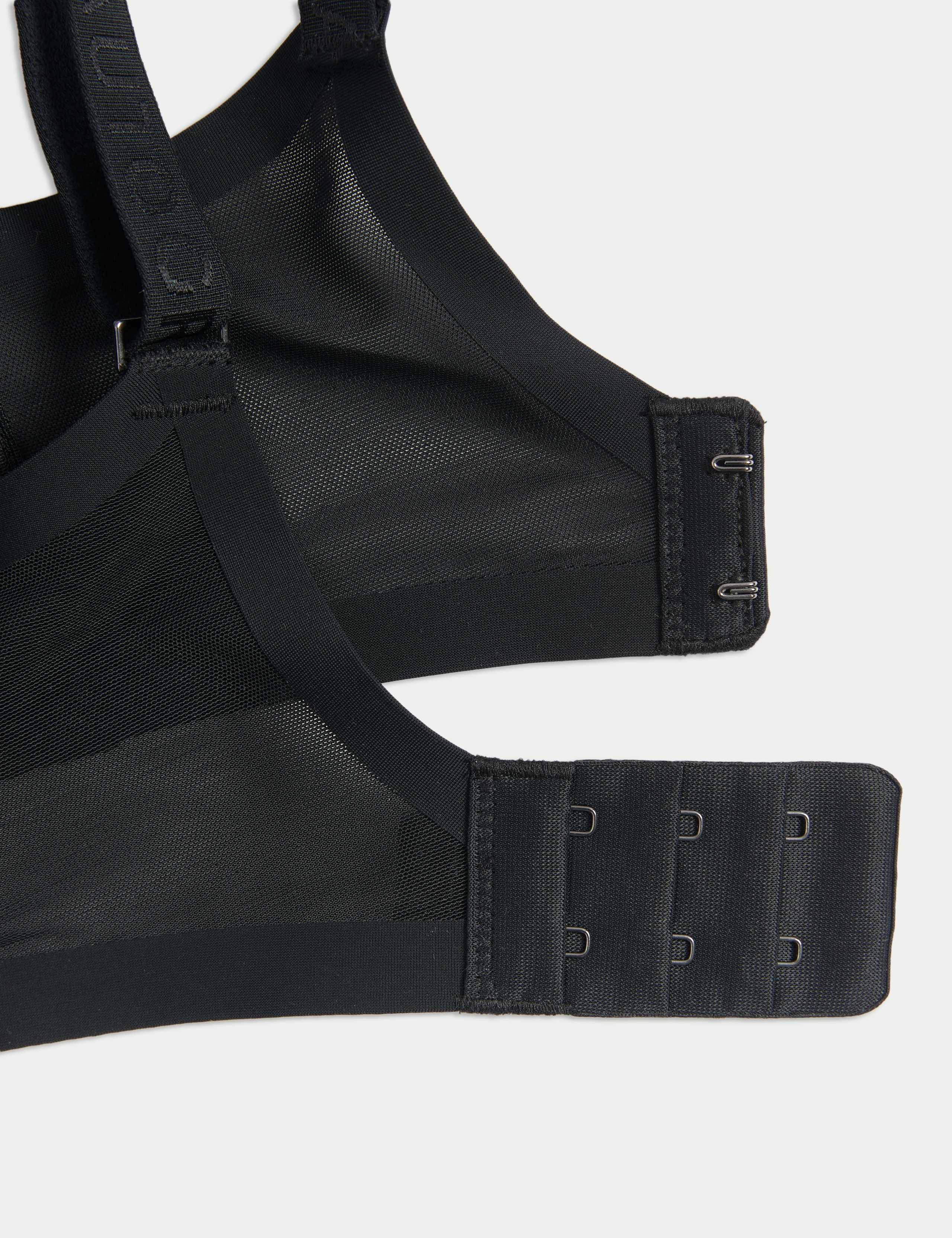 Minimal bare bra top 未使用　ブラック　イエナ Zone Easy Non Wired Padded Bra in Black | Triumph Hong Kong