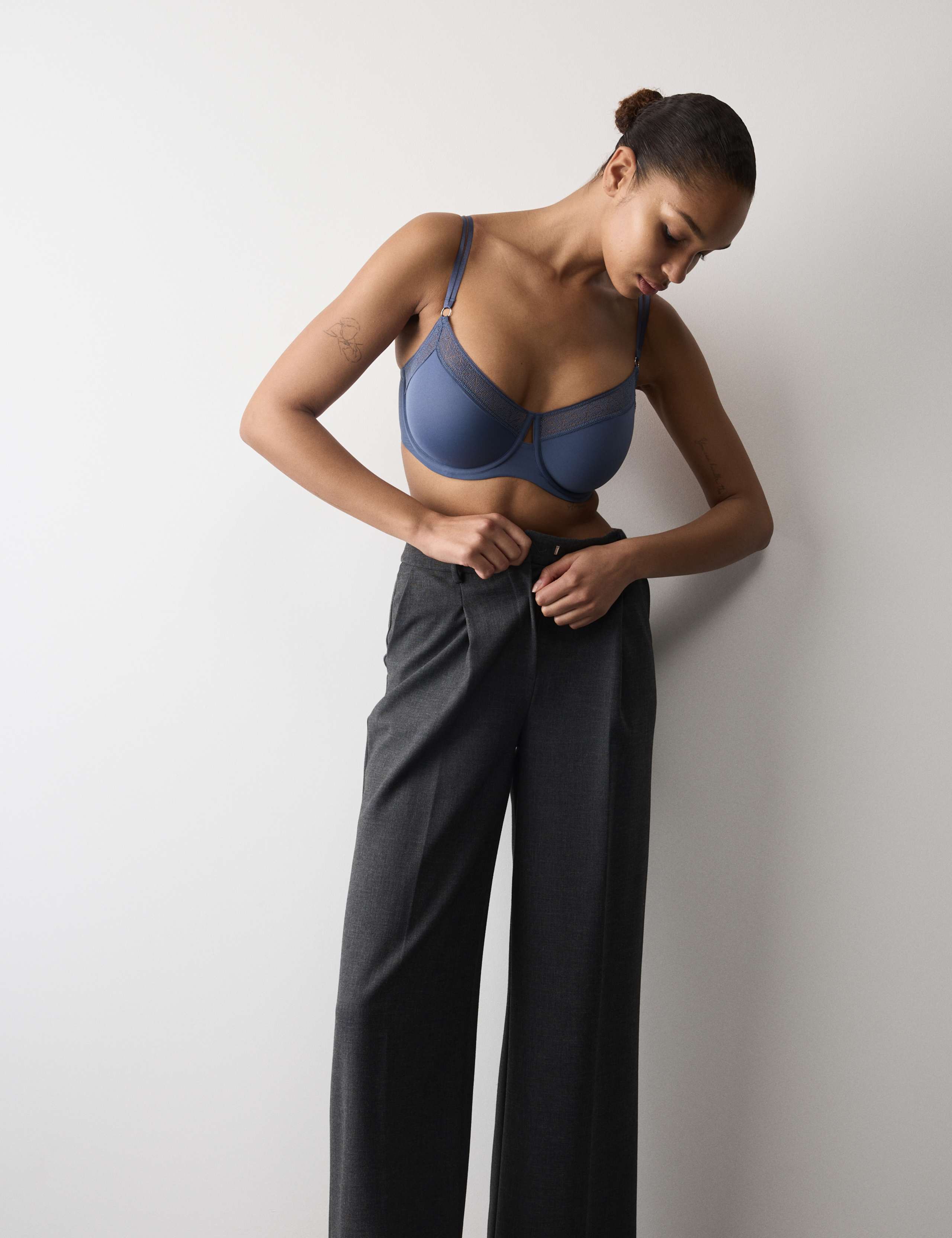 Boston Microfibre Wired Minimiser Bra (C-G) 1 of 7