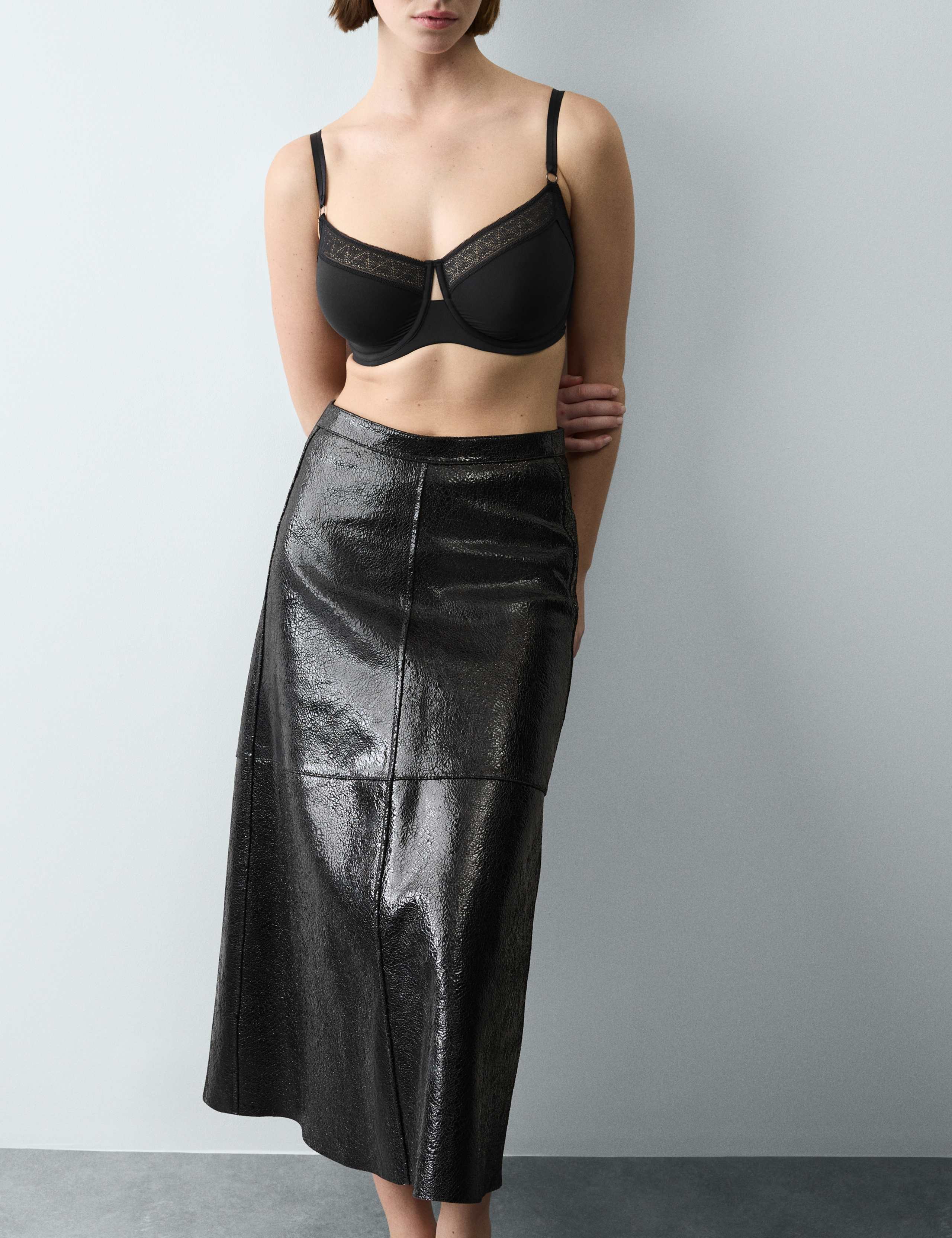 Boston Microfibre Wired Minimiser Bra (C-G) 1 of 7