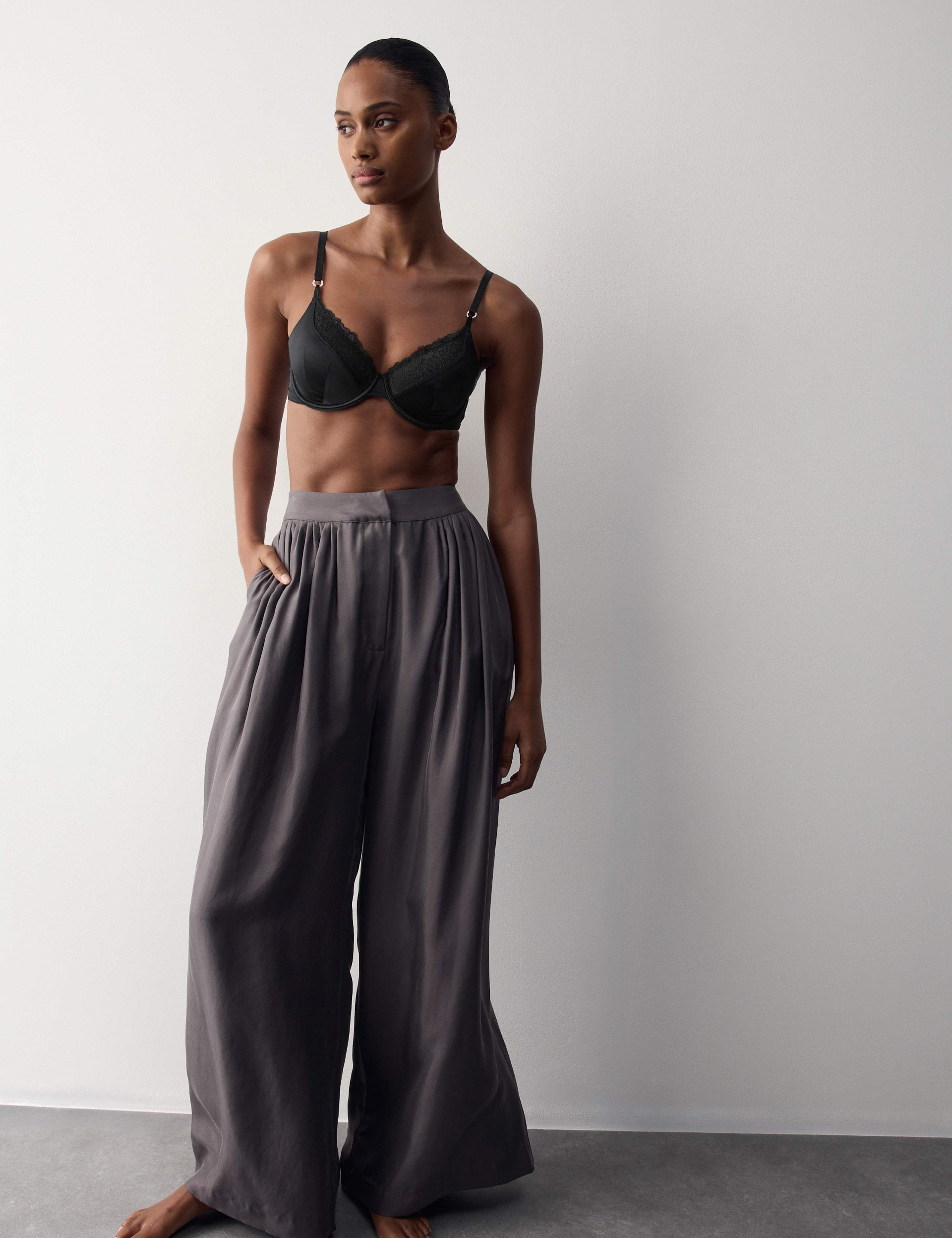 Silk & Lace Wired Full Cup Bra A-E 3 of 6