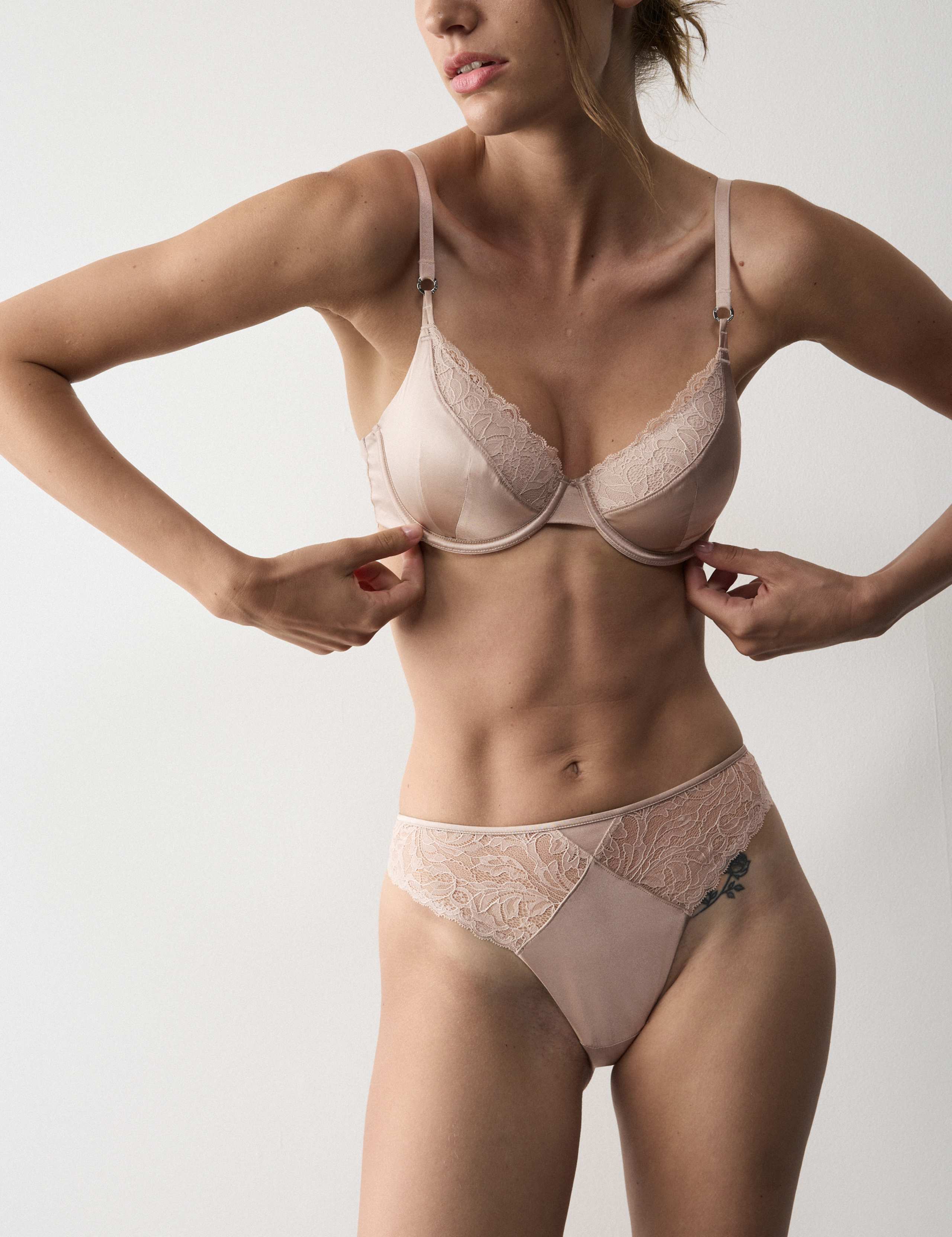 Silk & Lace High Leg Knickers 5 of 6