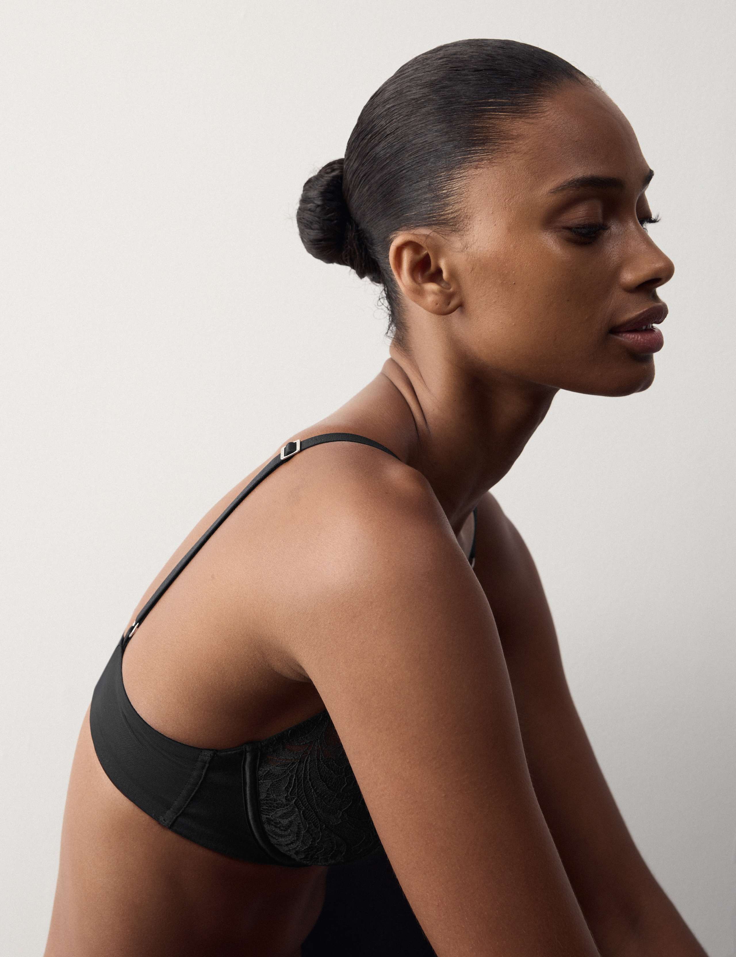 Lace with Silk Wired Plunge Bra (A-E) 5 of 6