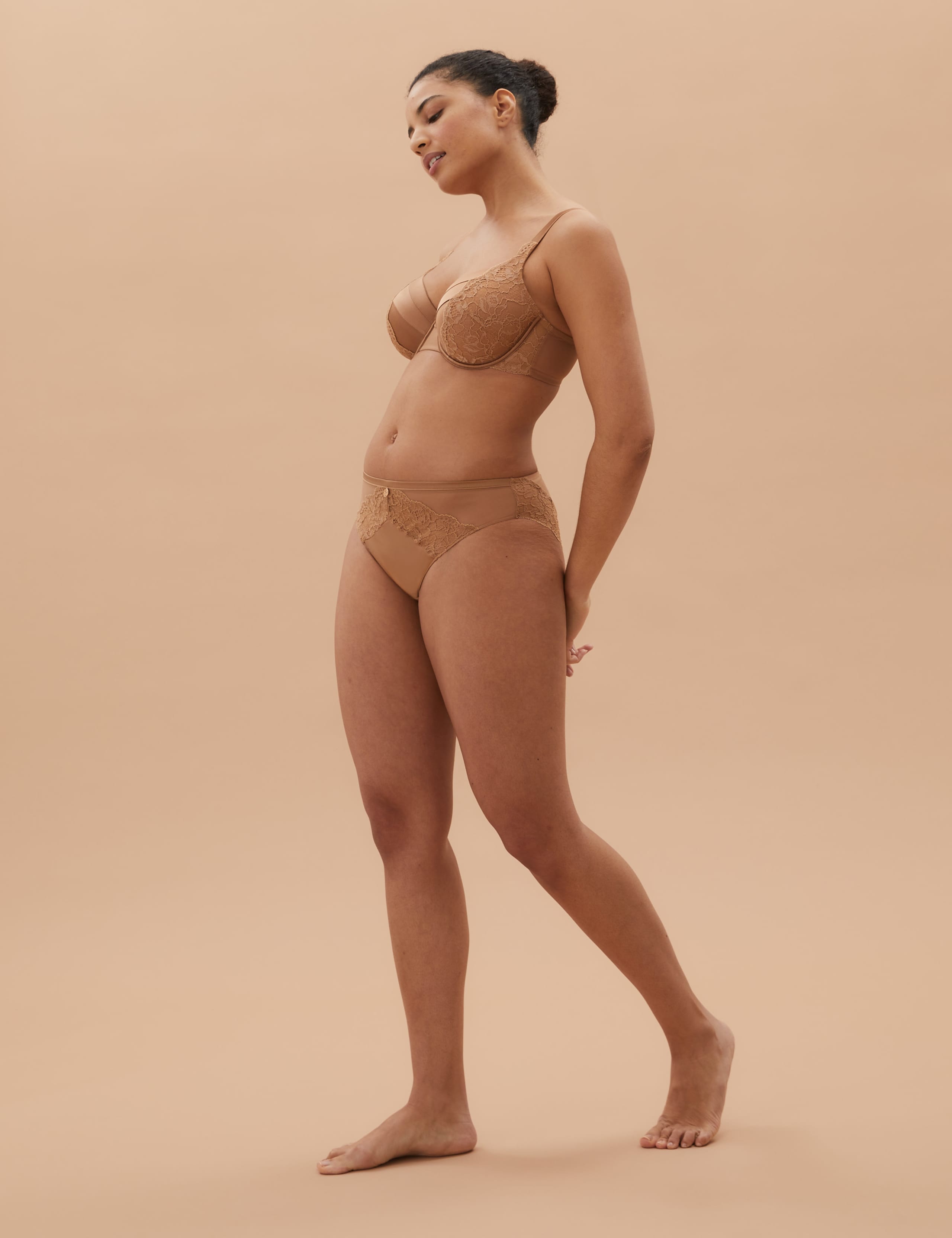 Silk & Lace Wired Full Cup Bra A-E 5 of 7