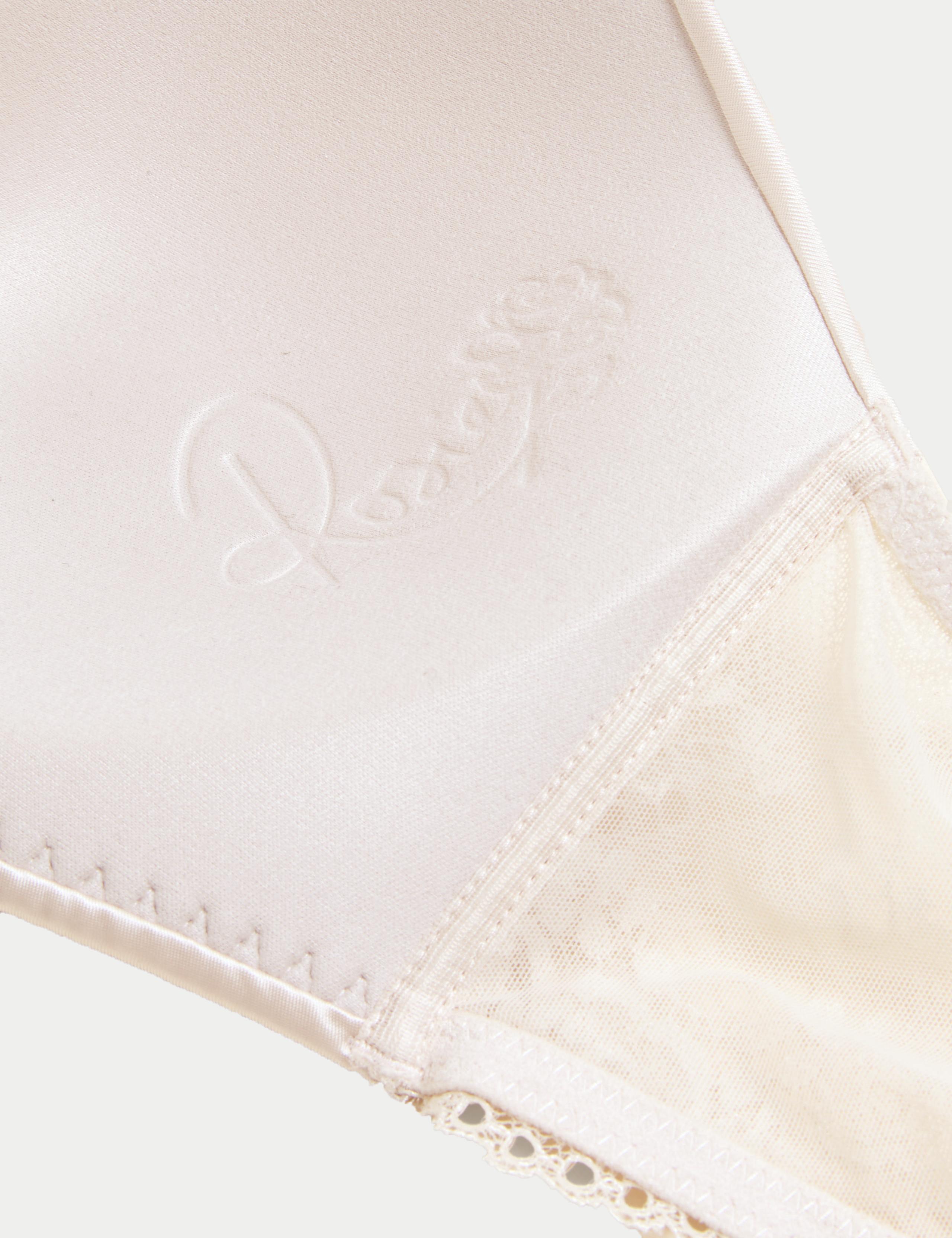 ContourWear Padded Plunge Bra A-E 2 of 3