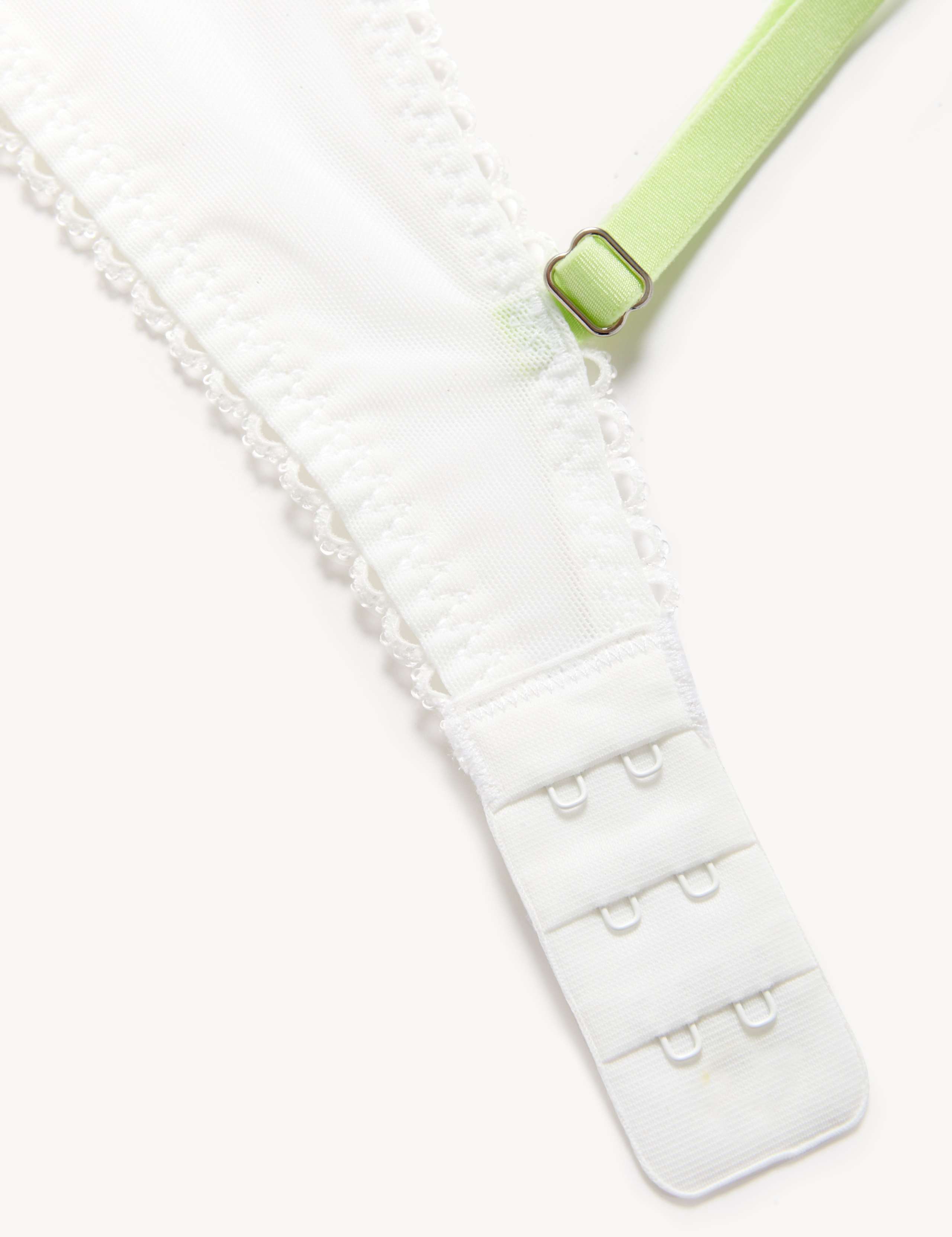 Linea Lace Wired Plunge Bra A-E 7 of 7