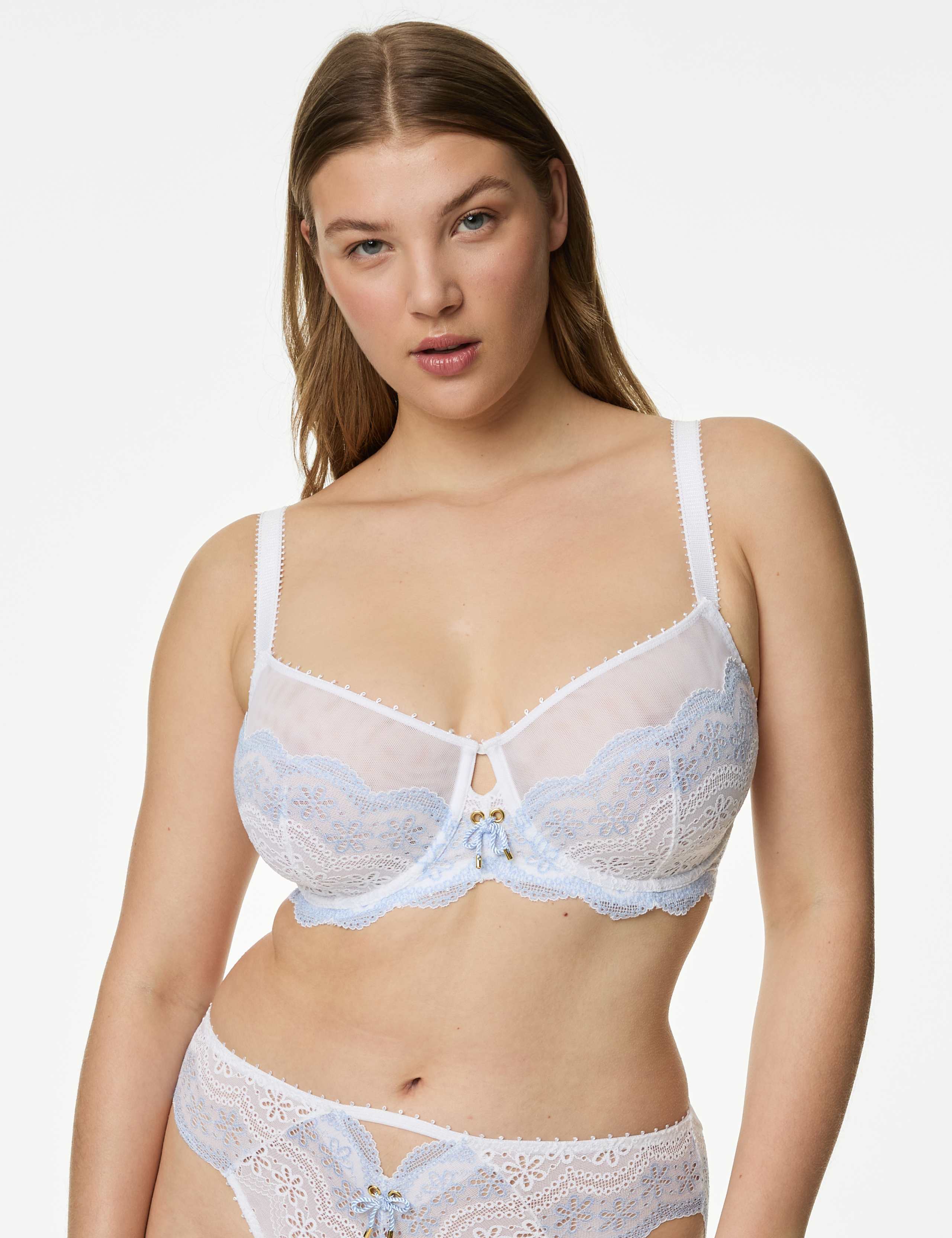 Lova Lace Wired Minimiser Bra (C–G) 1 of 7
