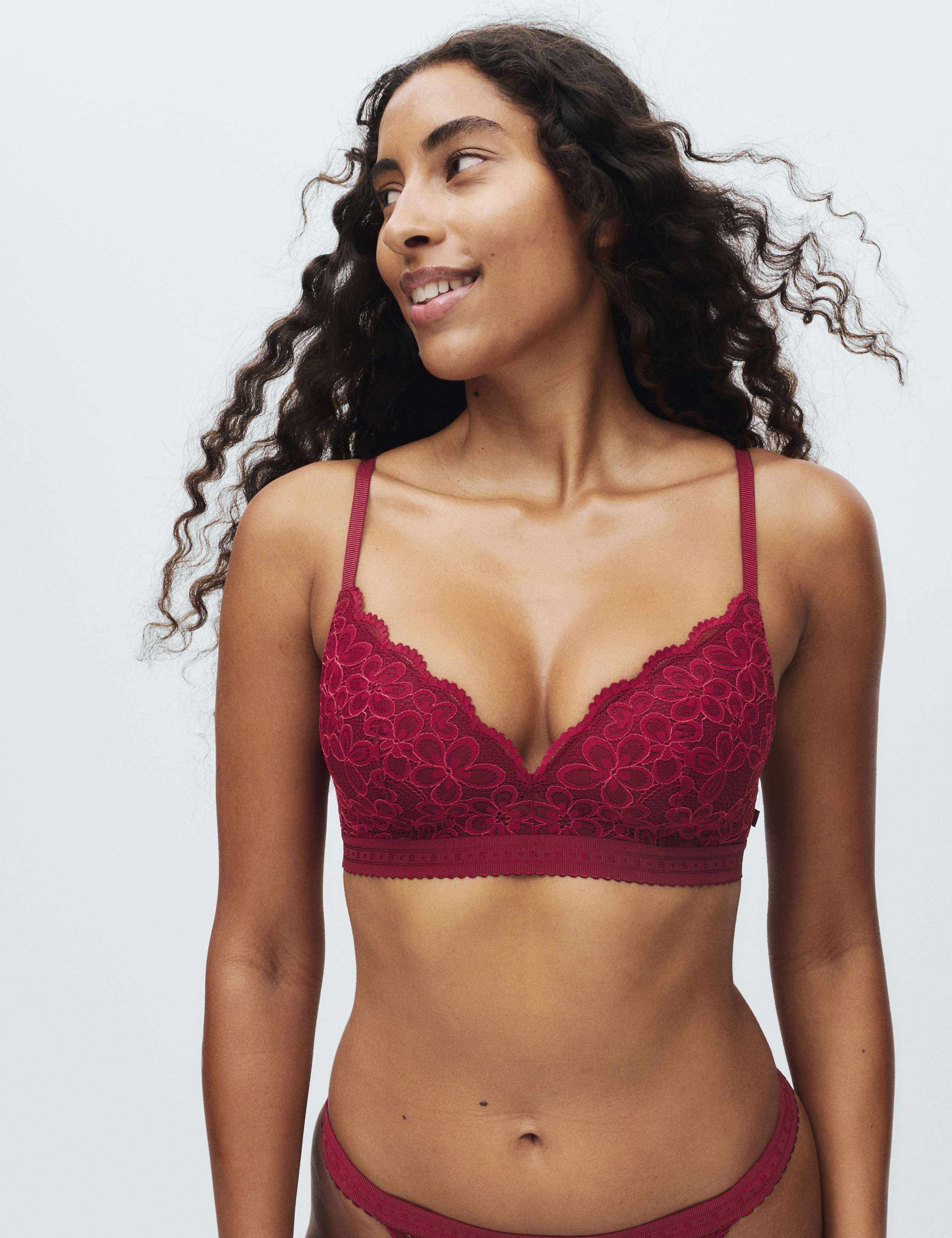Cleo Lace Non Wired Plunge Bra (A-E) 4 of 8