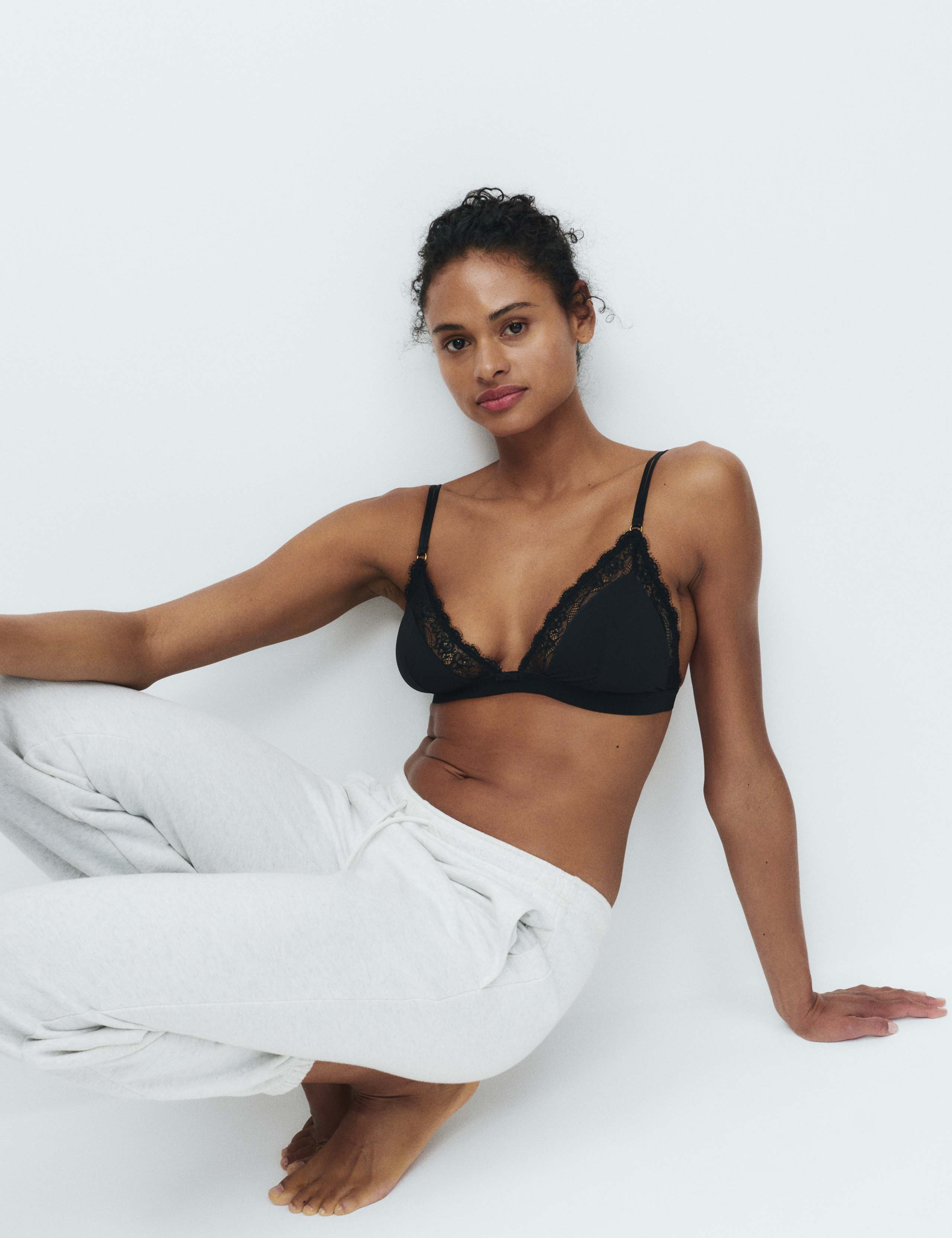 Ida Lace Non Wired Bralette A-E 1 of 6