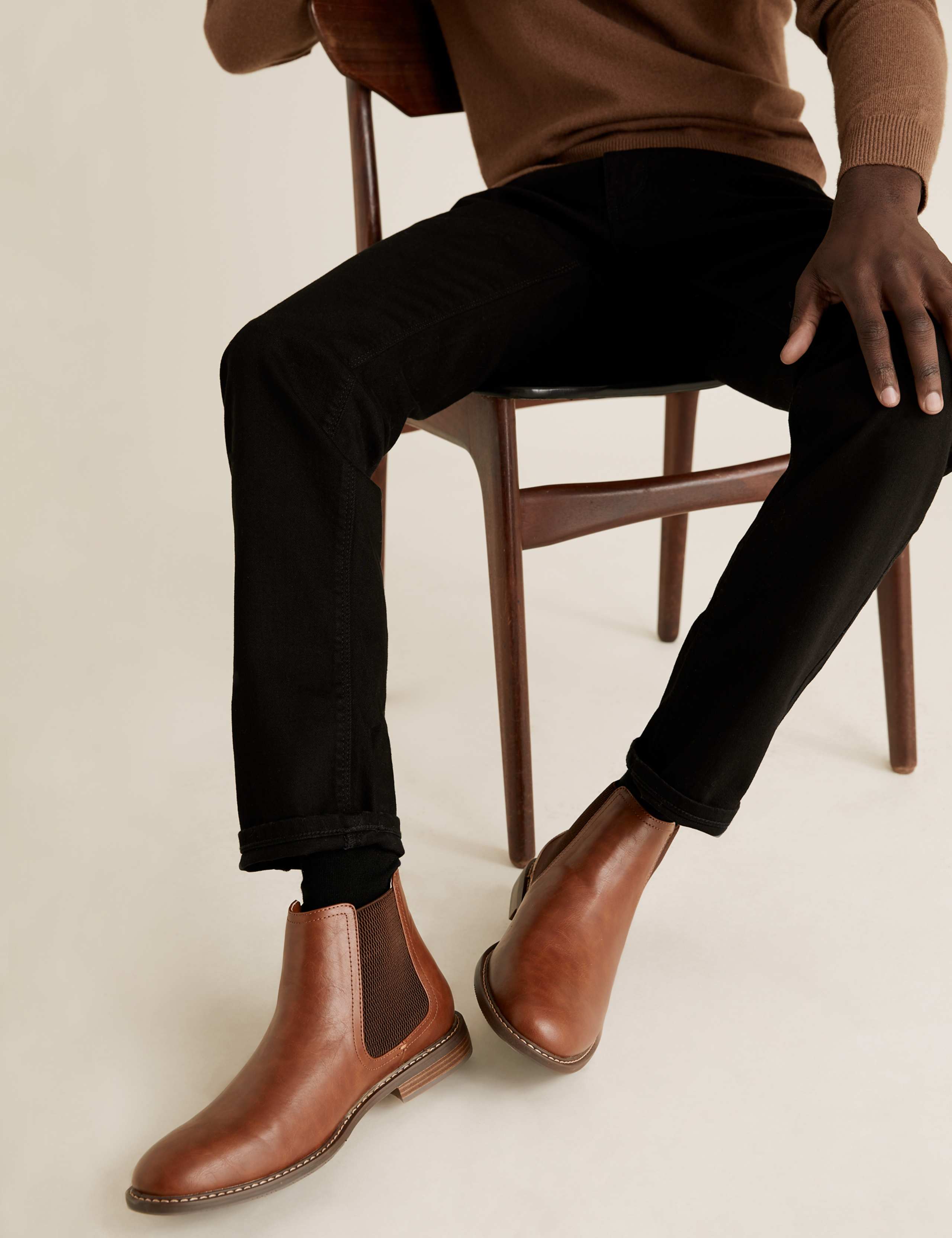 Chelsea Boots 1 of 5